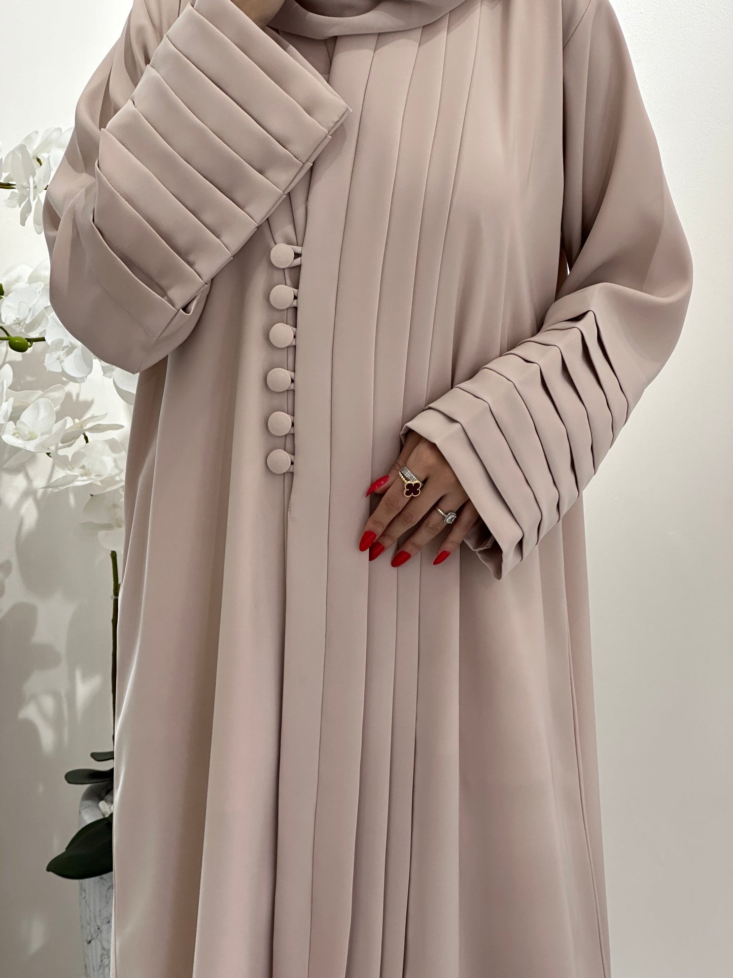 C 0361 Beige Pleated Abaya