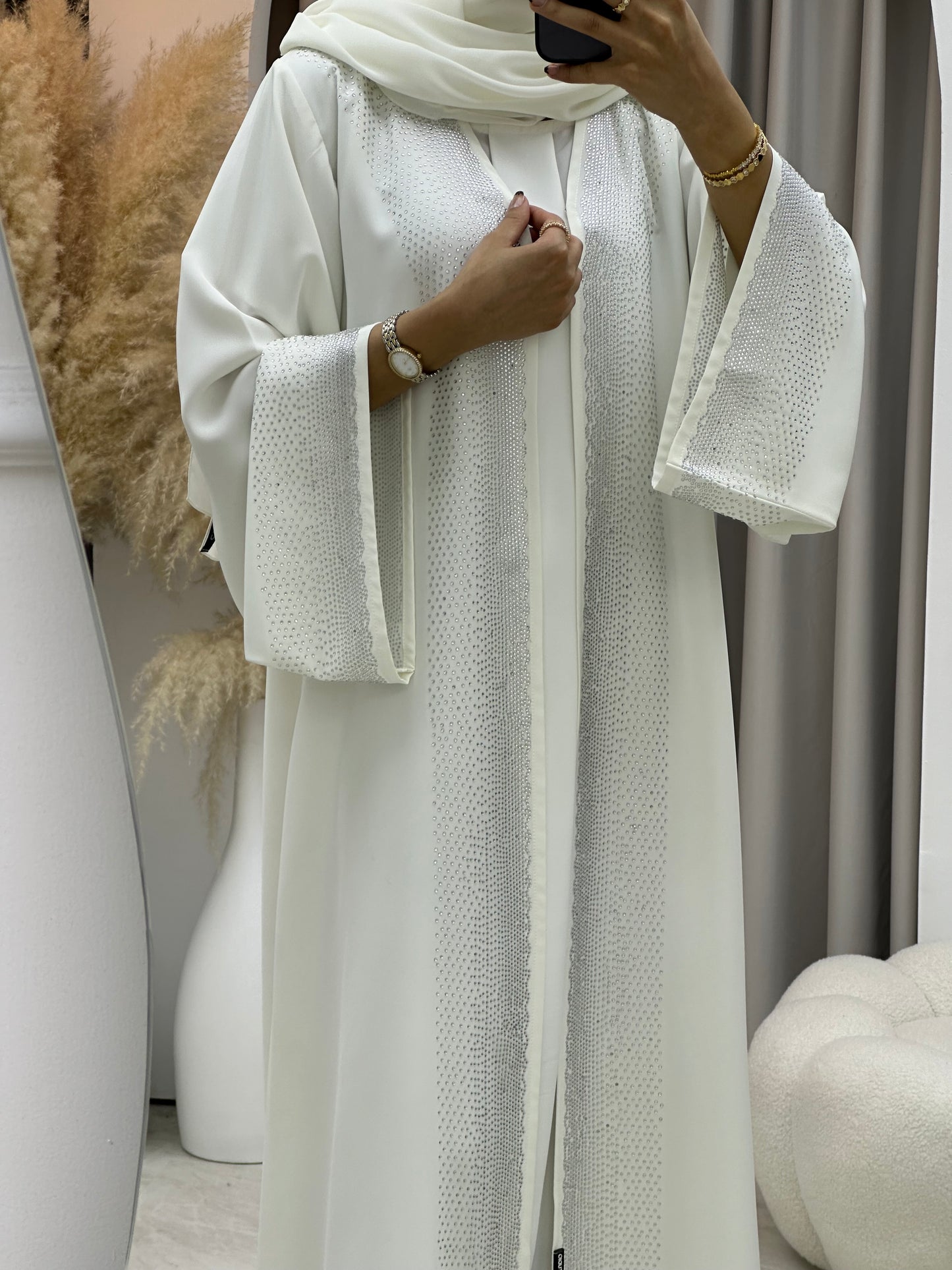 C 0174-02 White Abaya