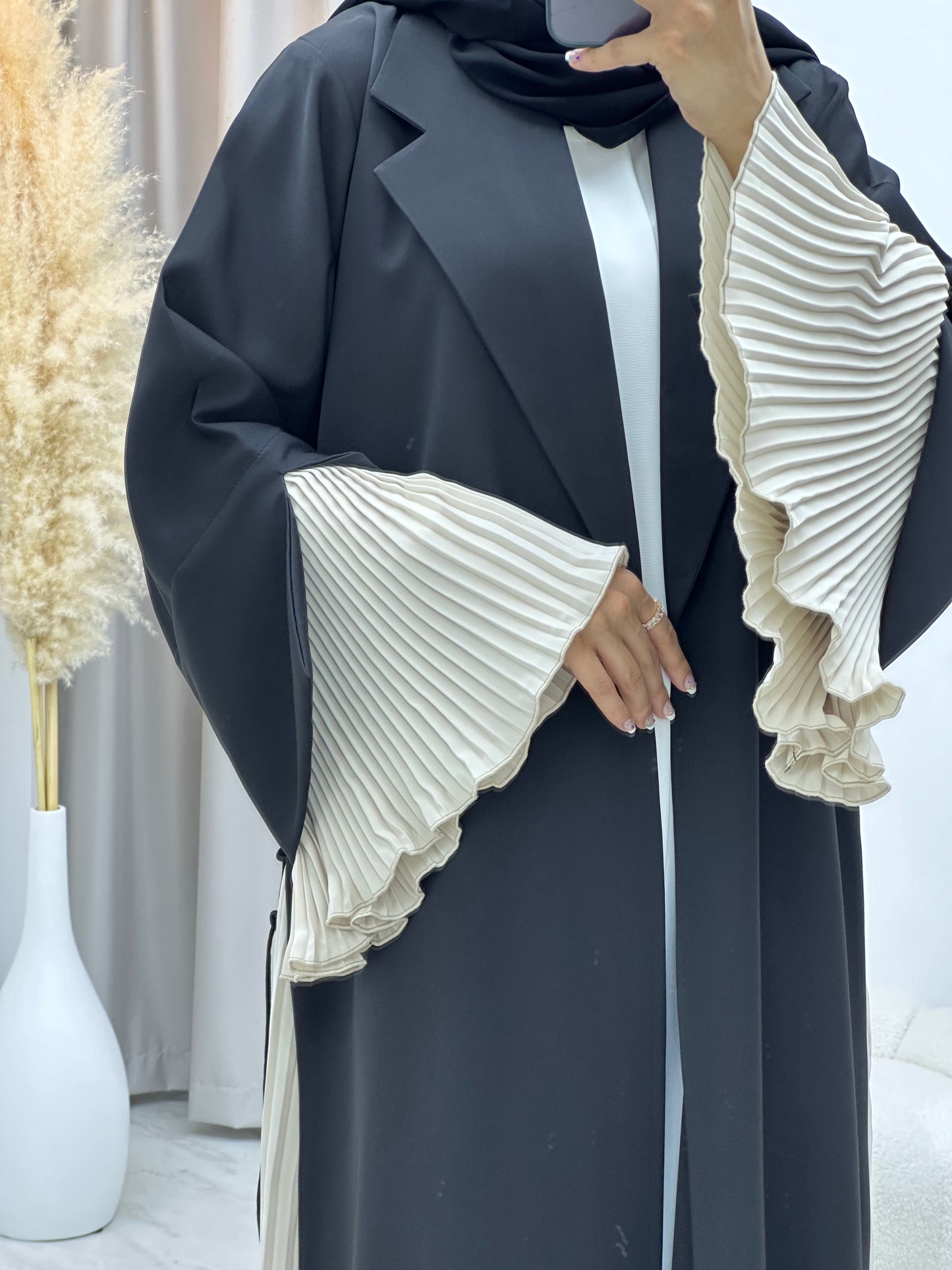 C 0184 Beige Black Pleated Abaya