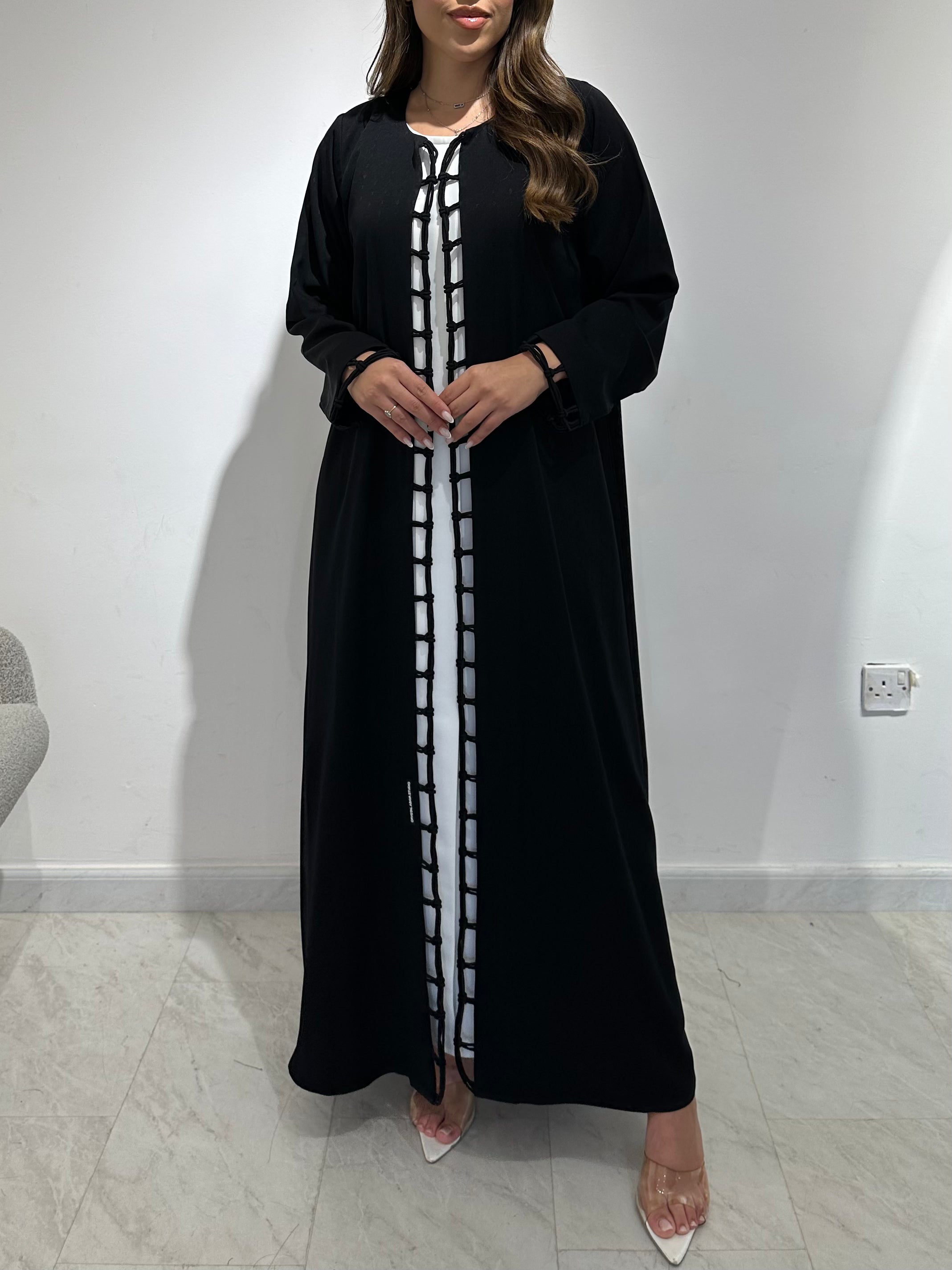C 1571 Black Abaya