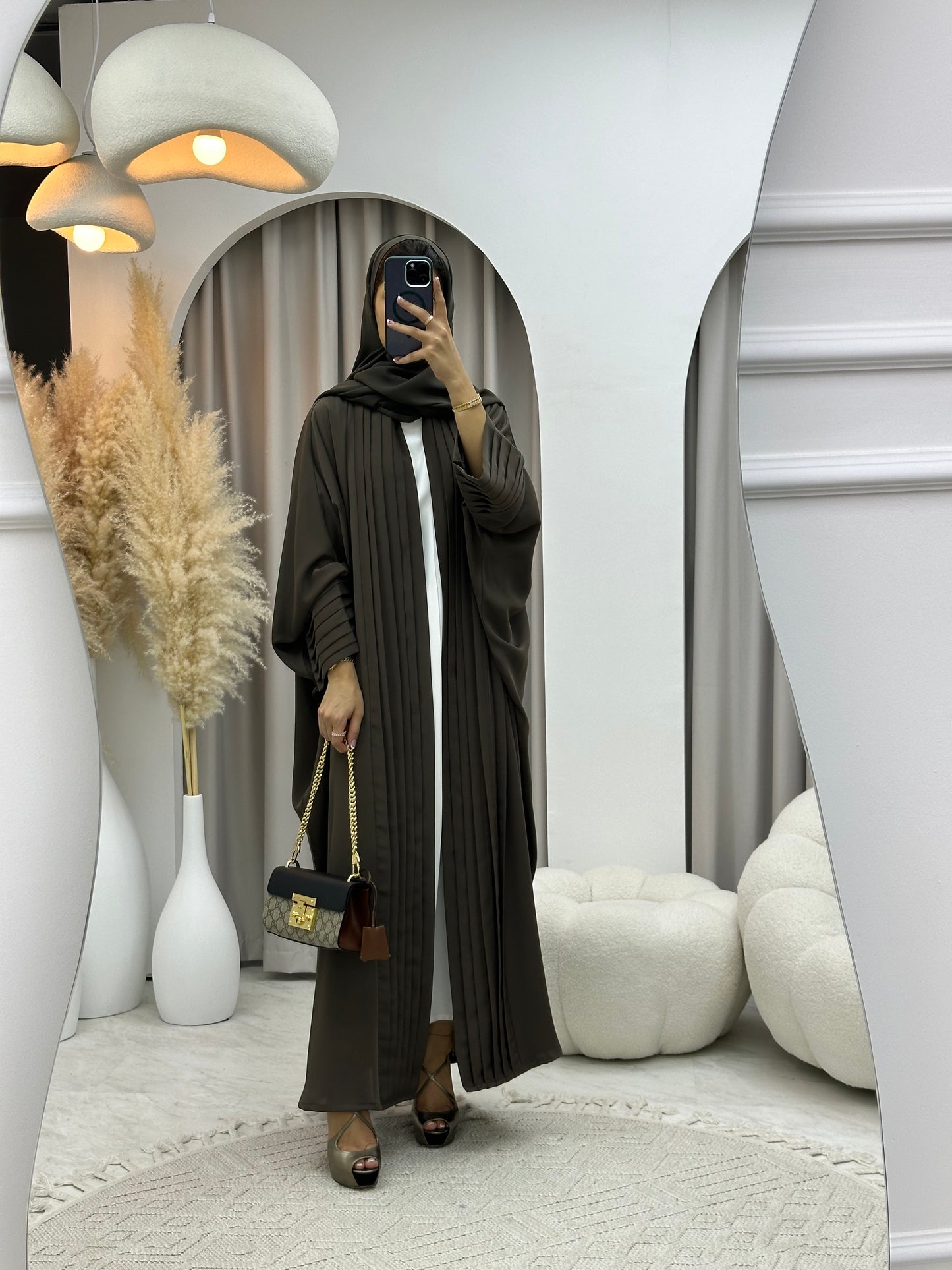 C 0178 Pleated Olive Abaya