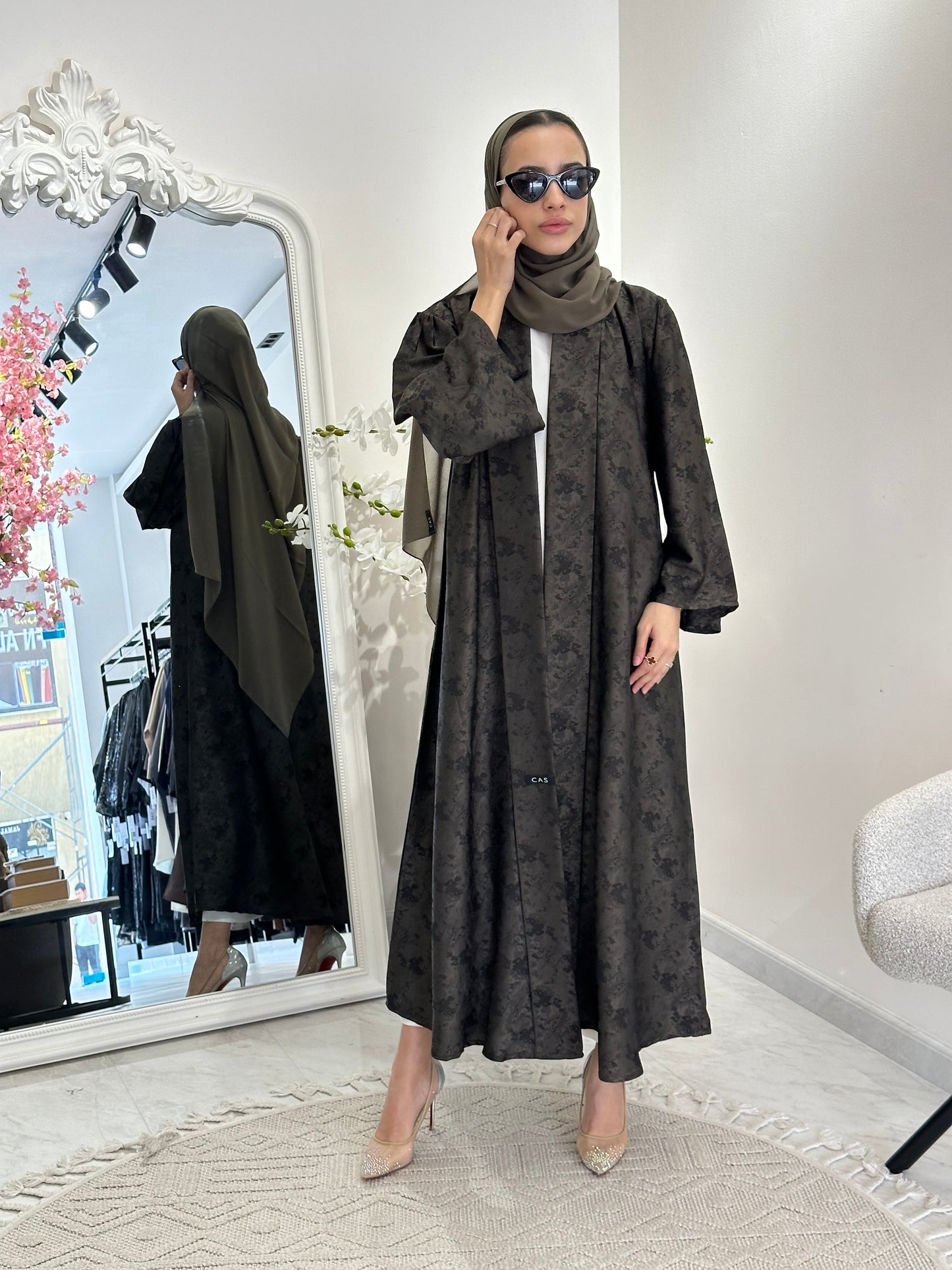 C 0370-05 Printed Olive Abaya