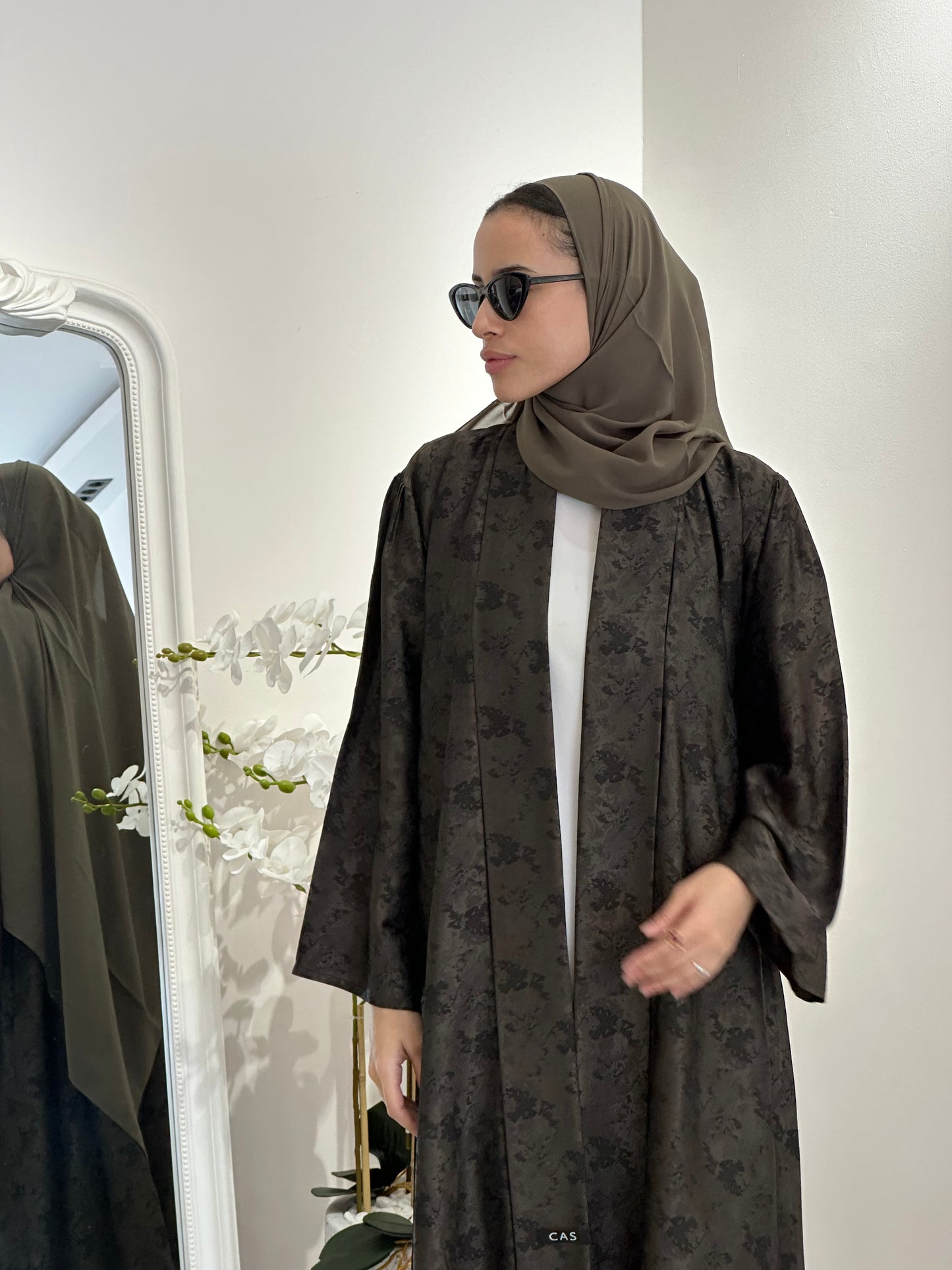 C 0370-05 Printed Olive Abaya