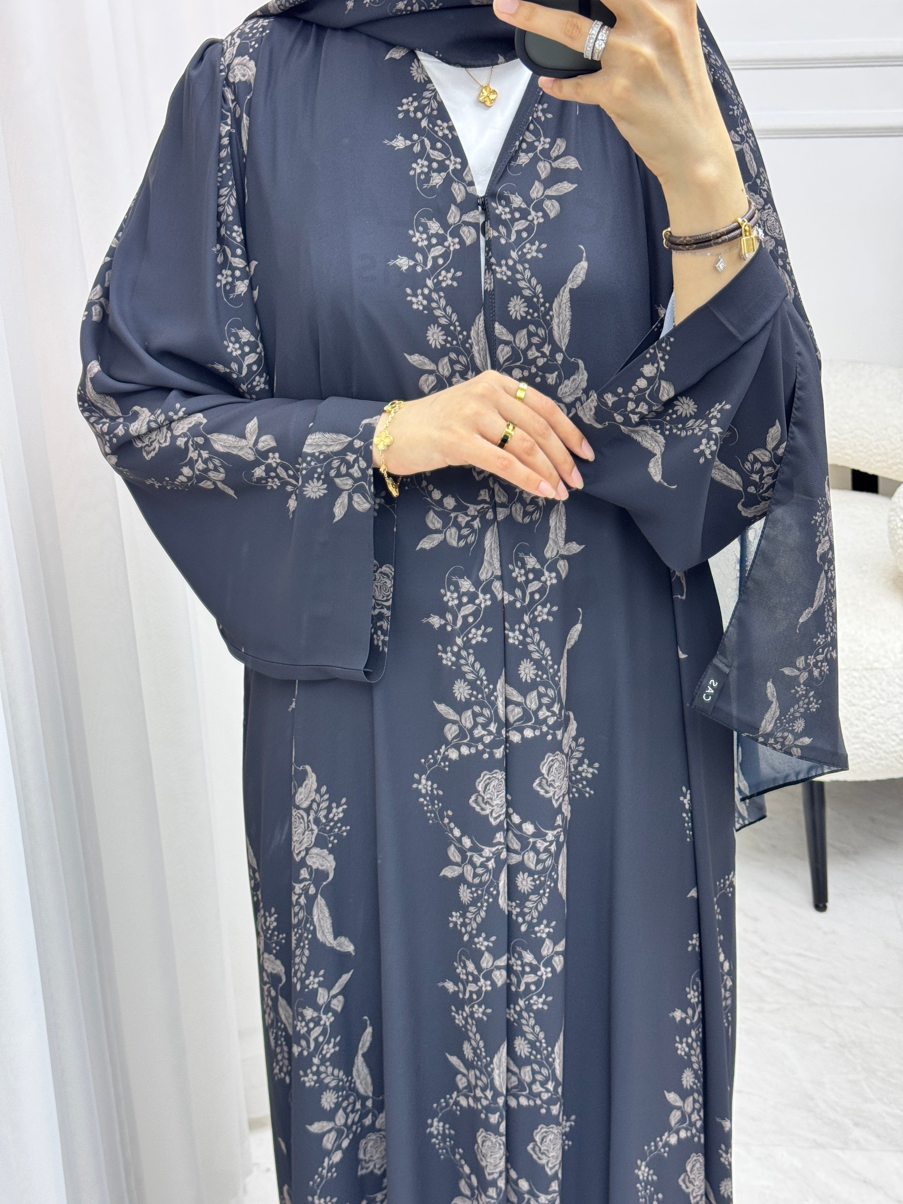 C 1529 Black Printed Abaya