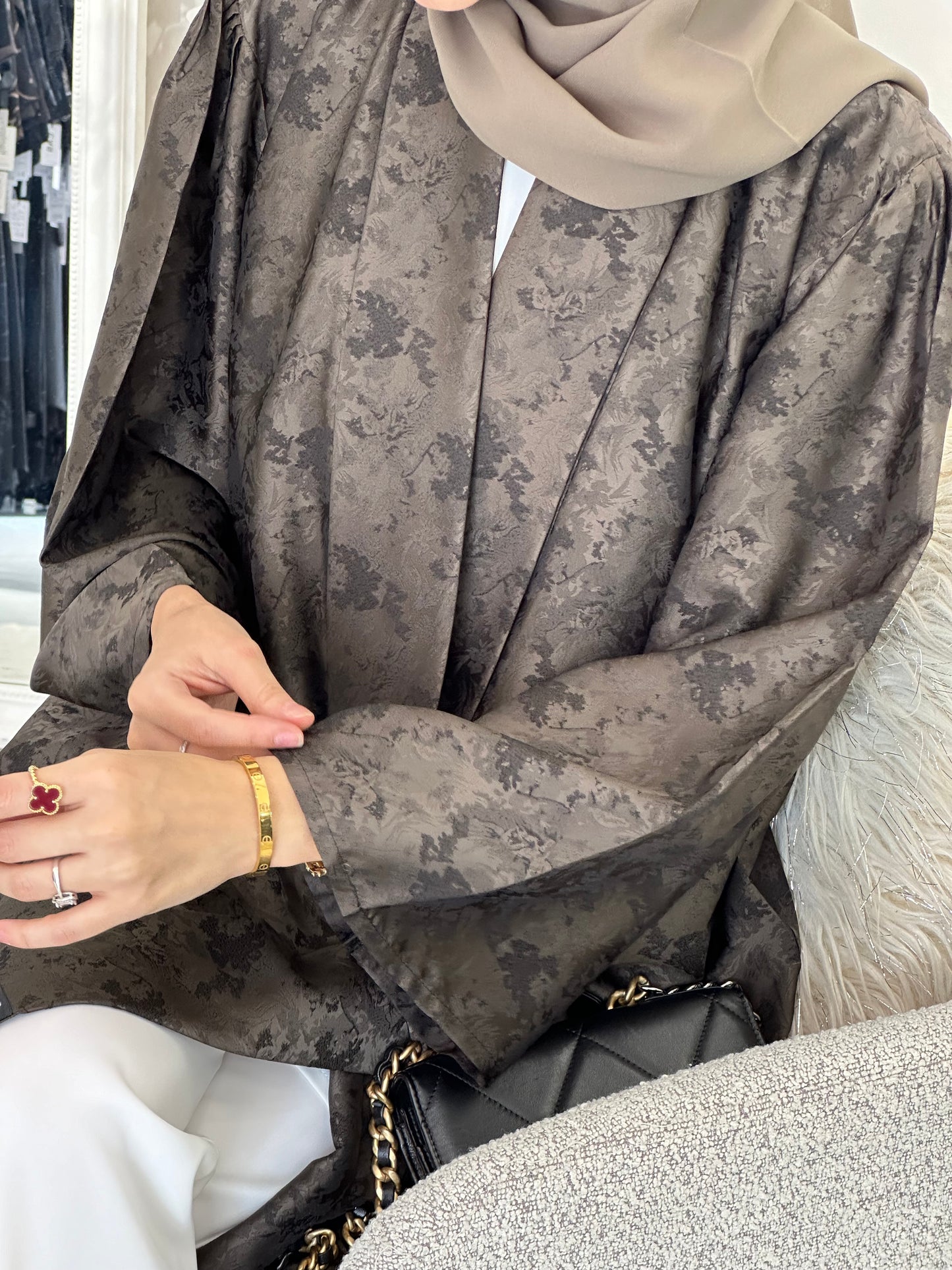 C 0370-05 Printed Olive Abaya