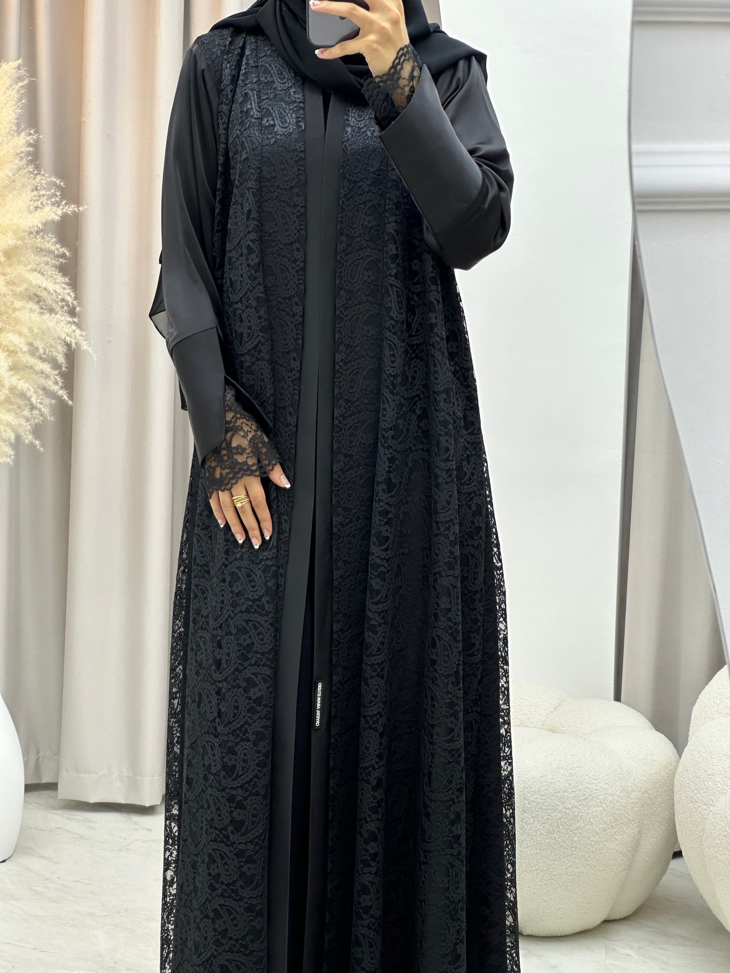 C 0192 Dantel Black Abaya