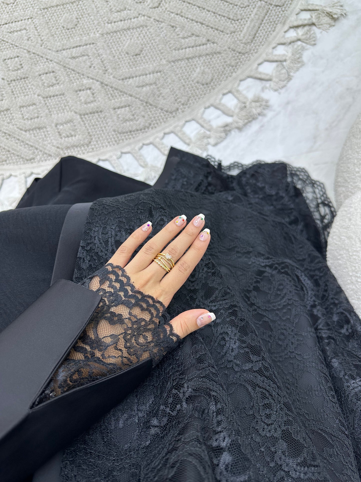 C 0192 Dantel Black Abaya