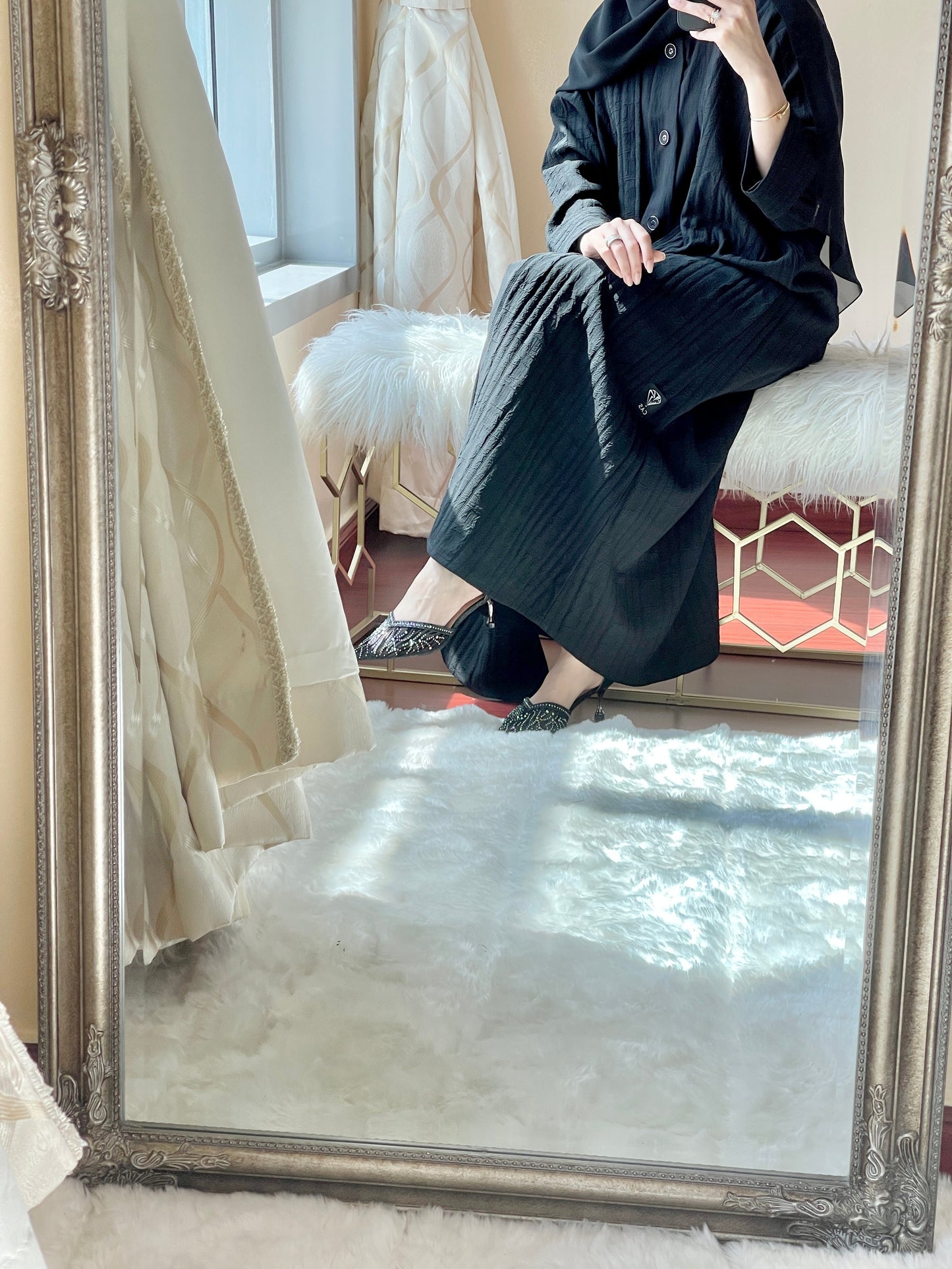 C-RTW-Black-Stripe-Abaya-Set