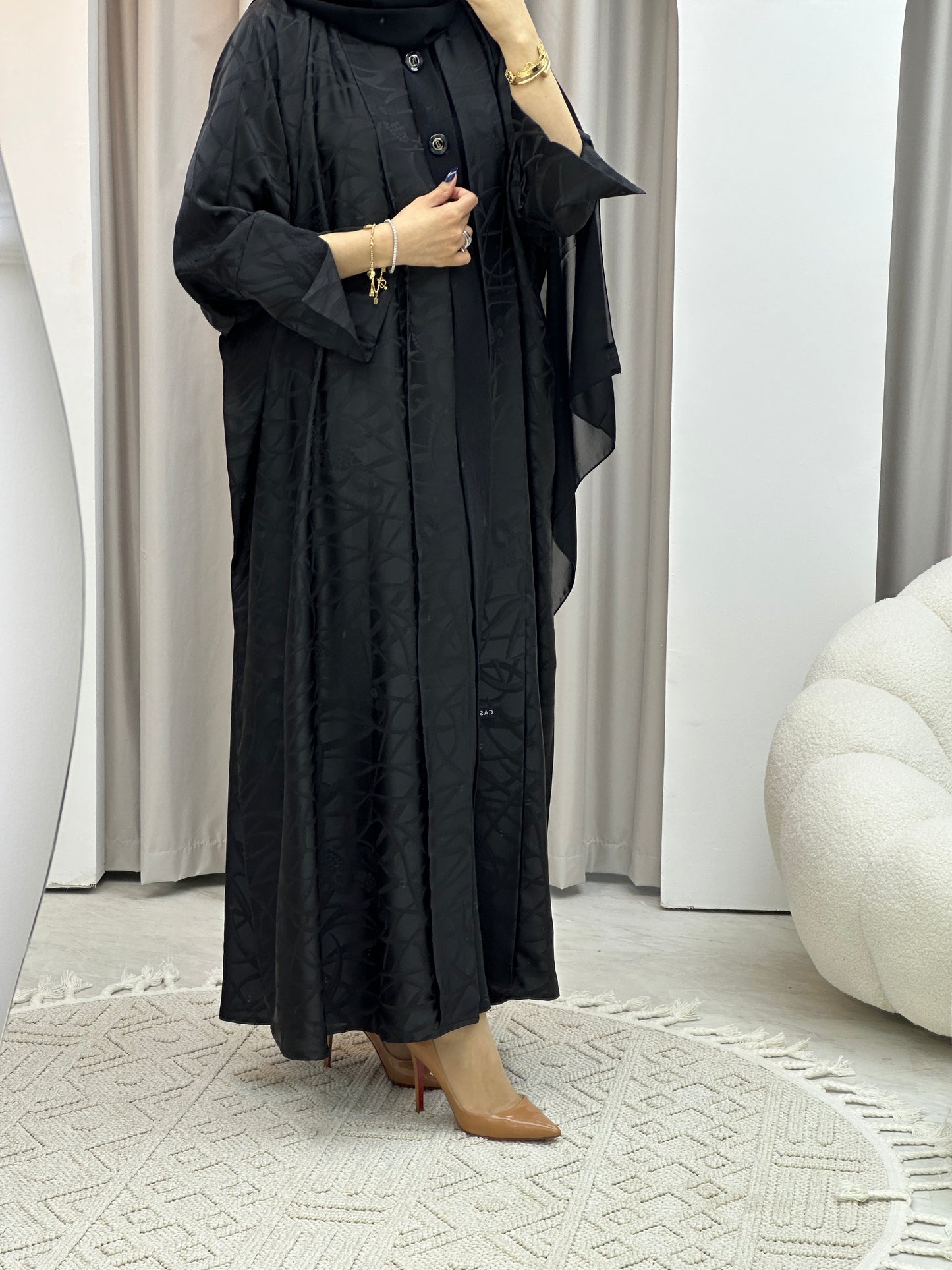 C Black Swirl Bisht Abaya