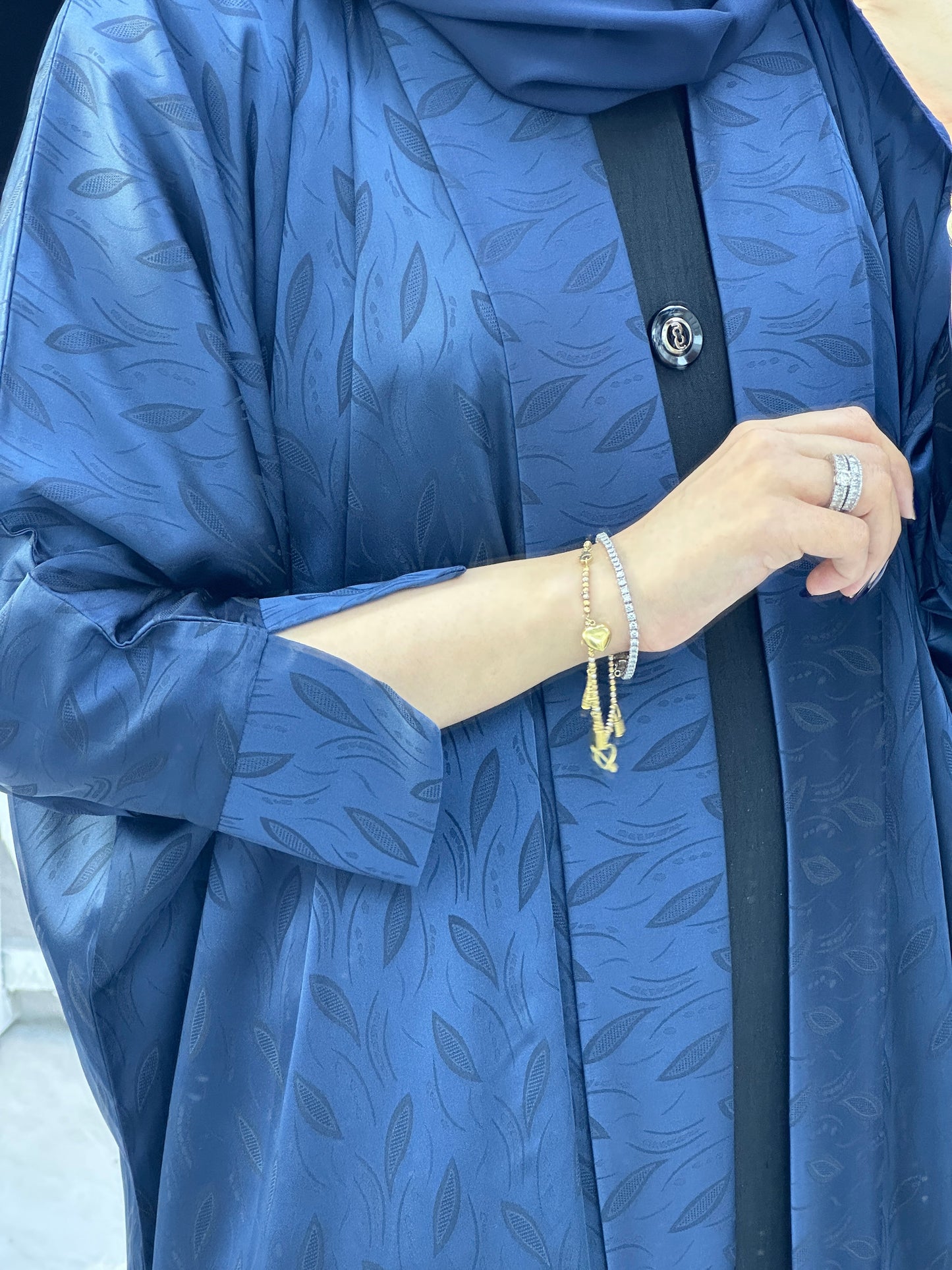 C RTW Blue Leaf Bisht Abaya