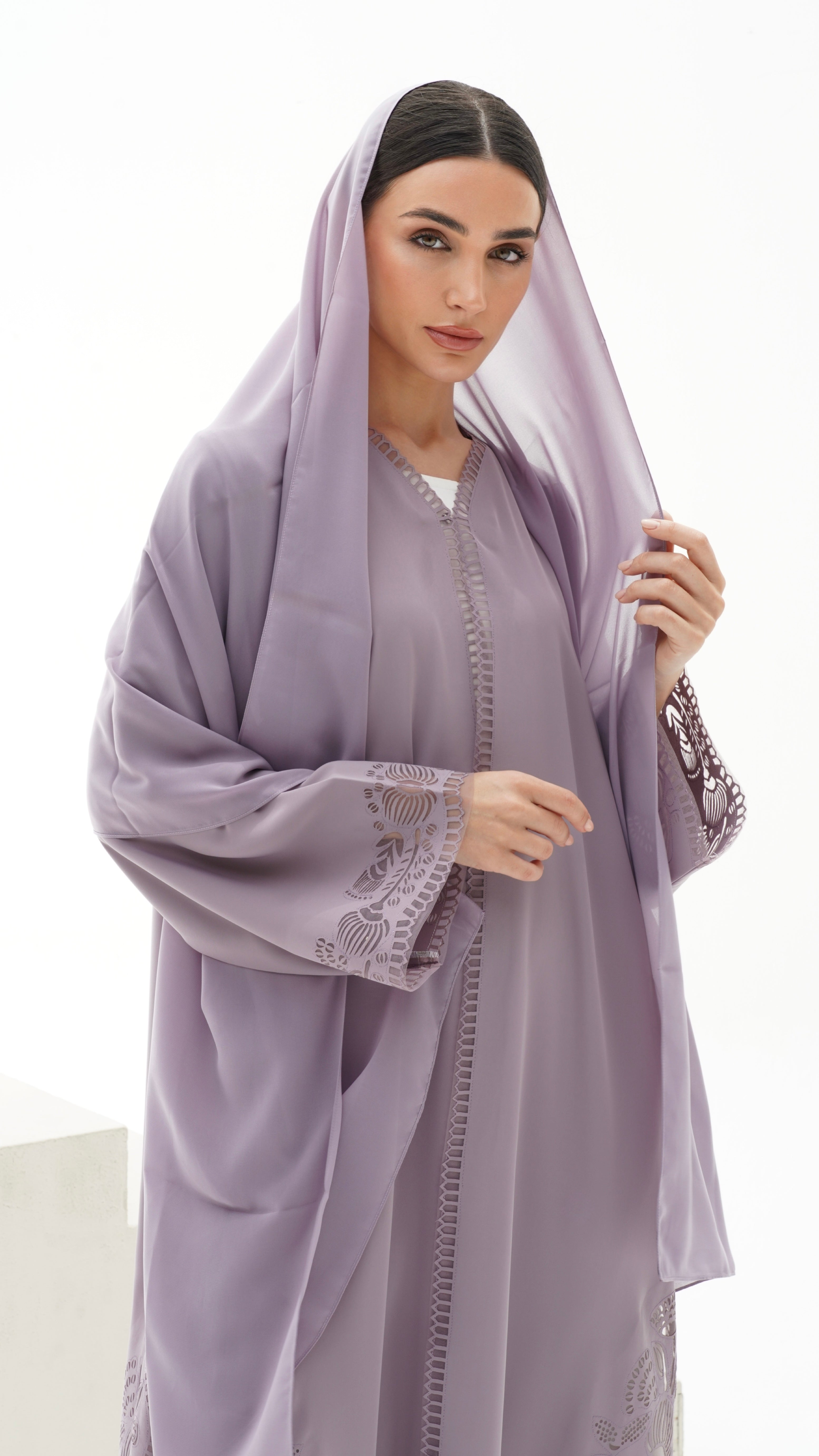 C 1144 Lilac Abaya