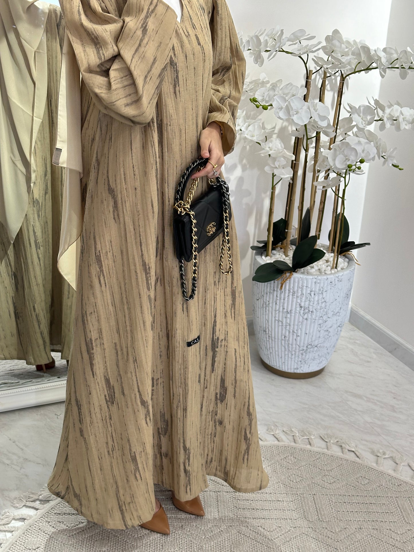 C 0369-01 Beige Printed Abaya