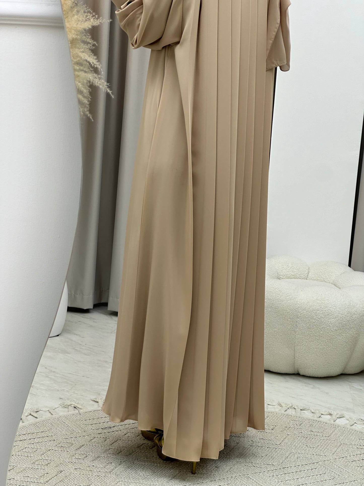 C 0198 Beige Pleated Work Abaya