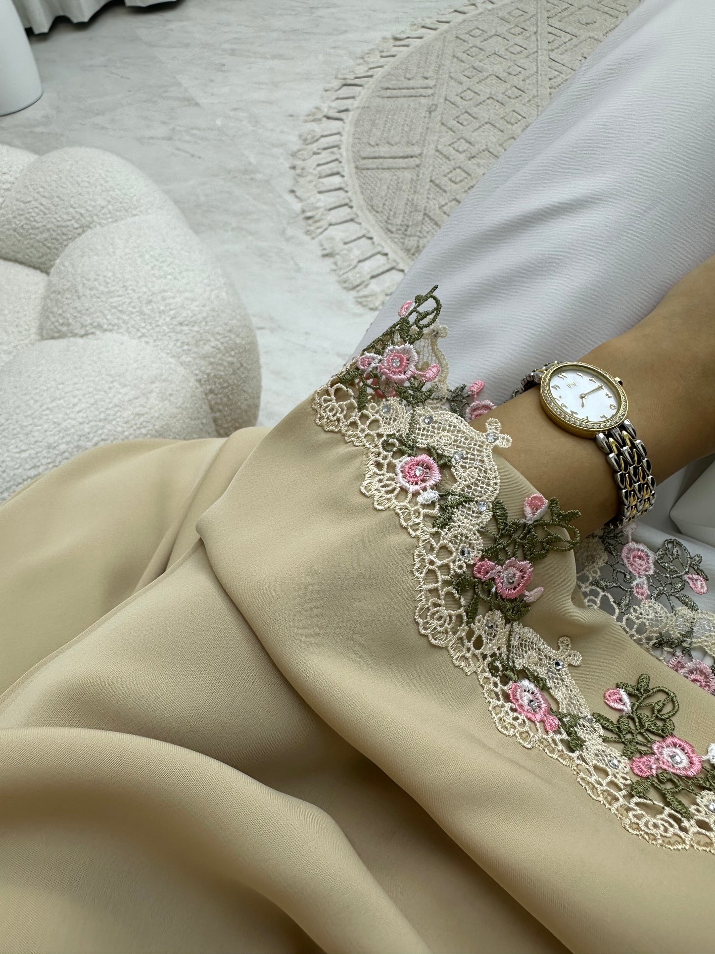 C 0197 Floral Lace Beige Abaya