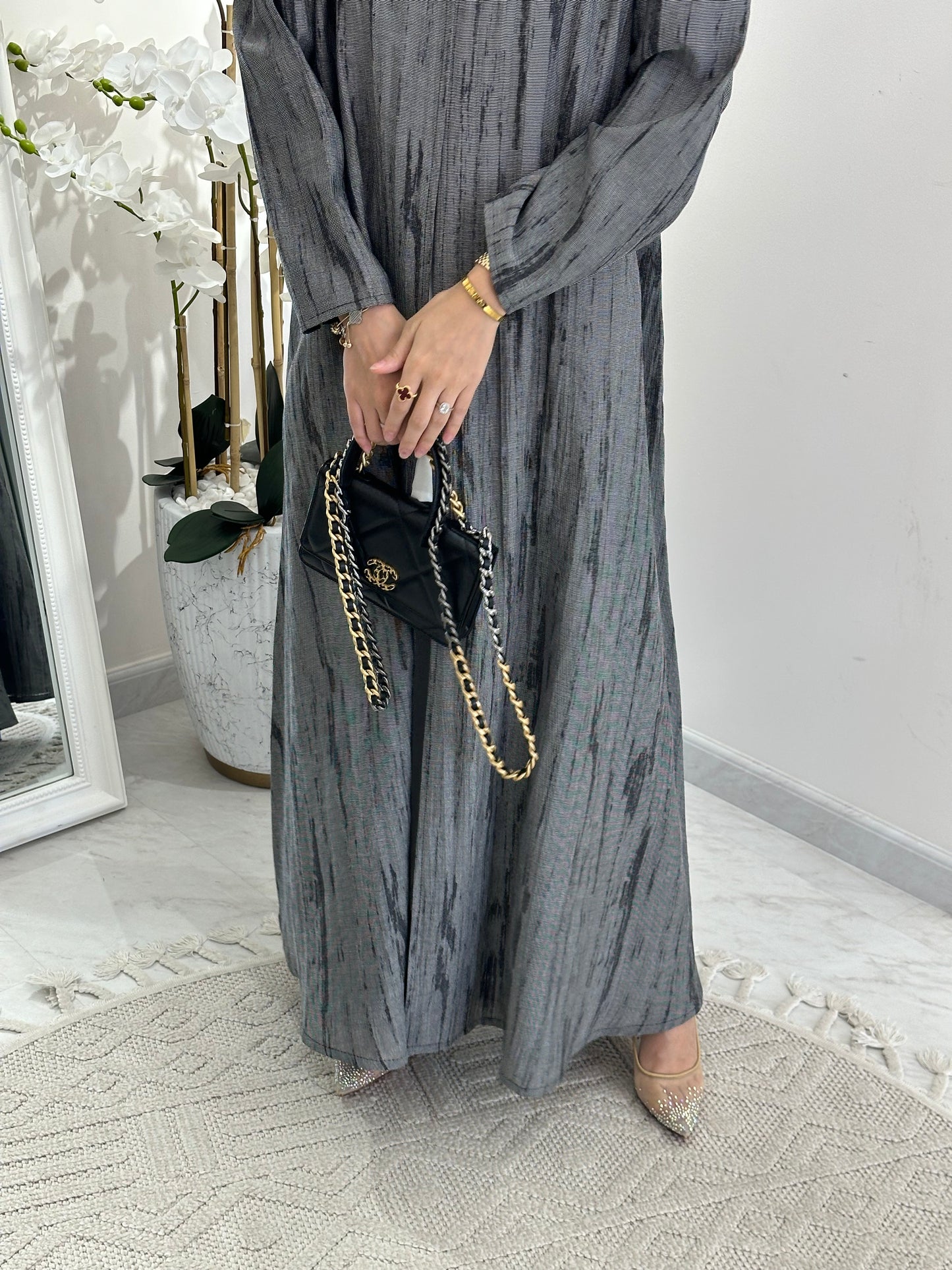 C 0369-02 Grey Printed Abaya