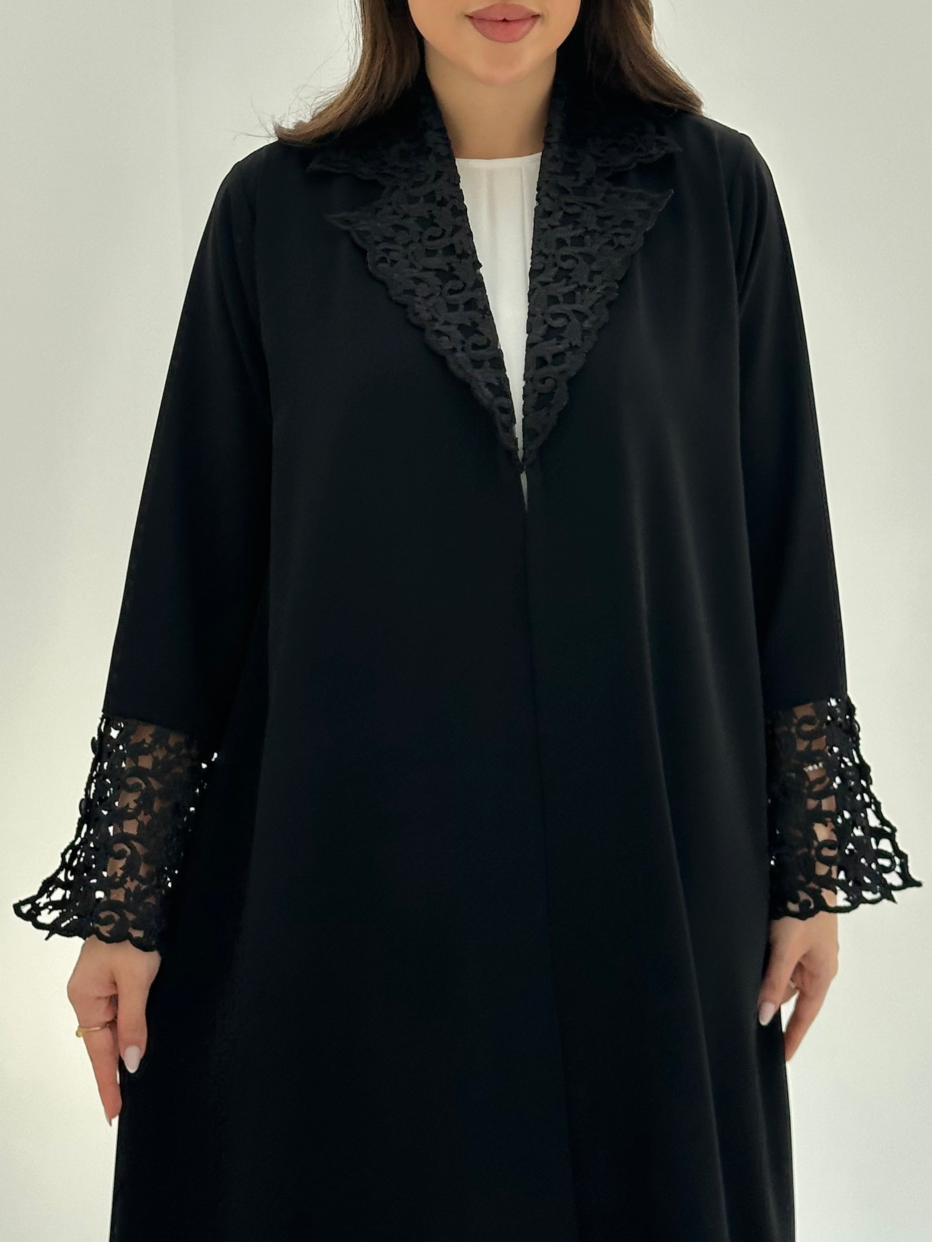 C 1874 Black Lace Abaya