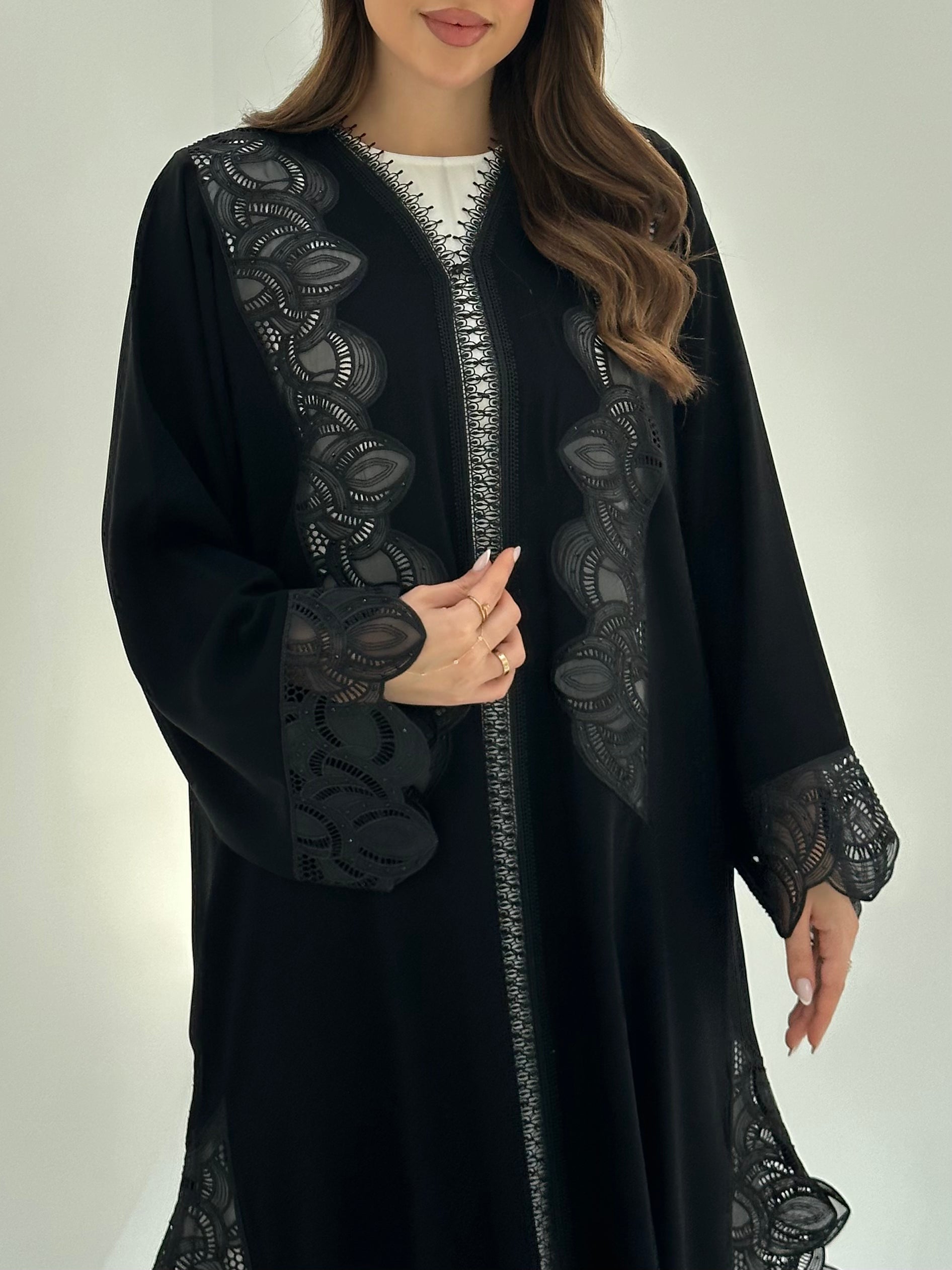 C 1877 Black Lace Abaya