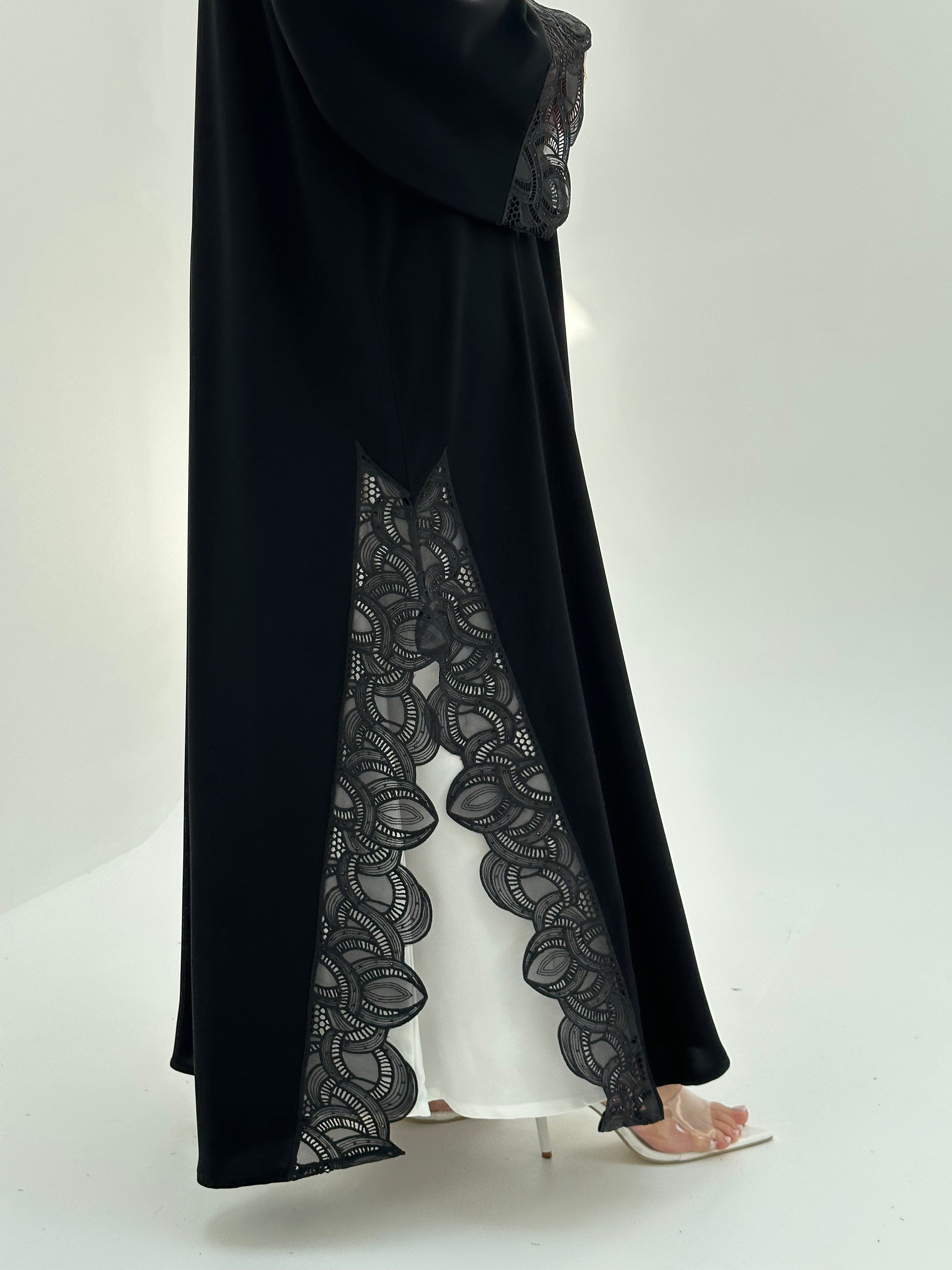 C 1877 Black Lace Abaya