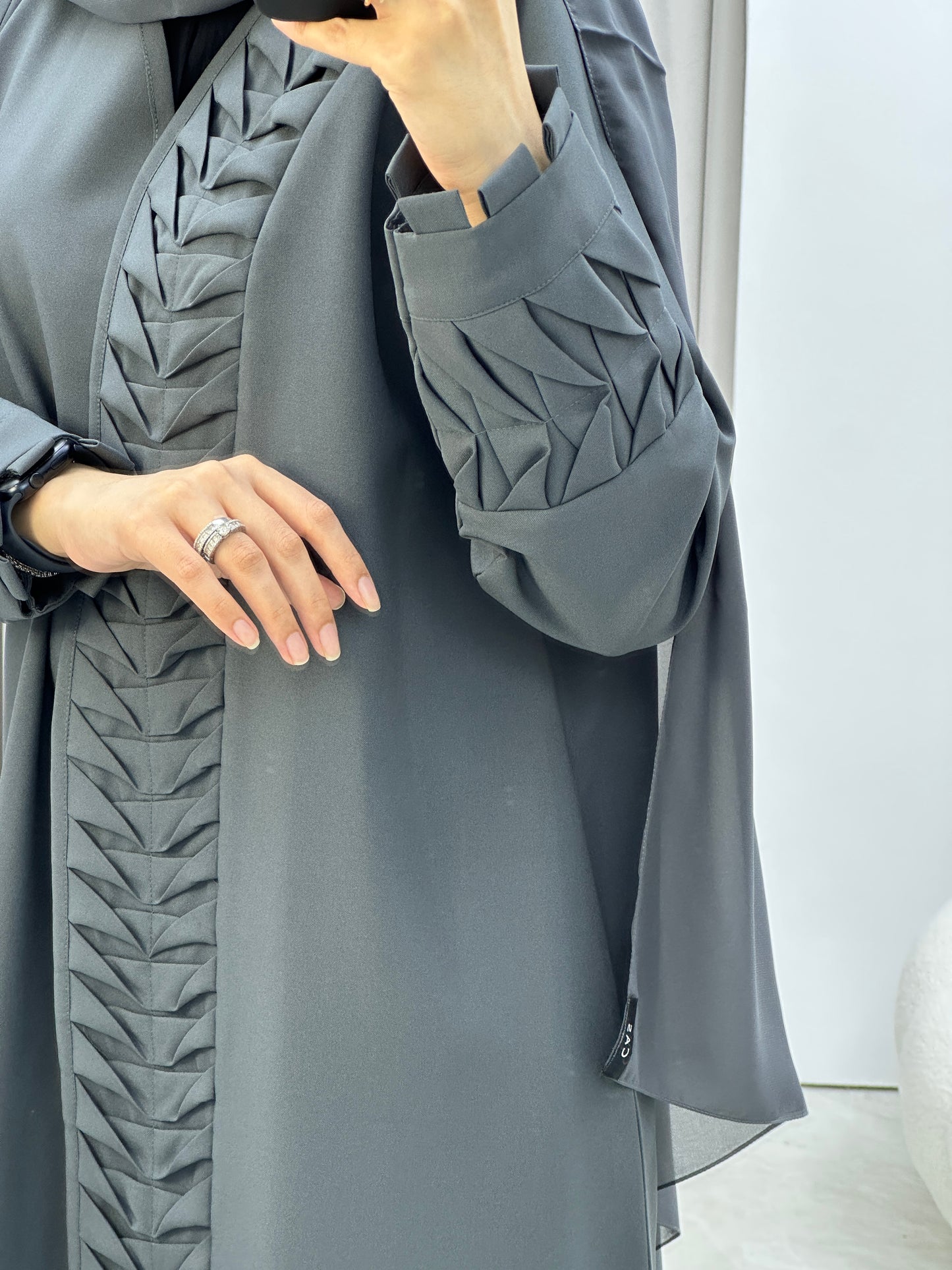 C Triangle Pleats Grey Abaya Set