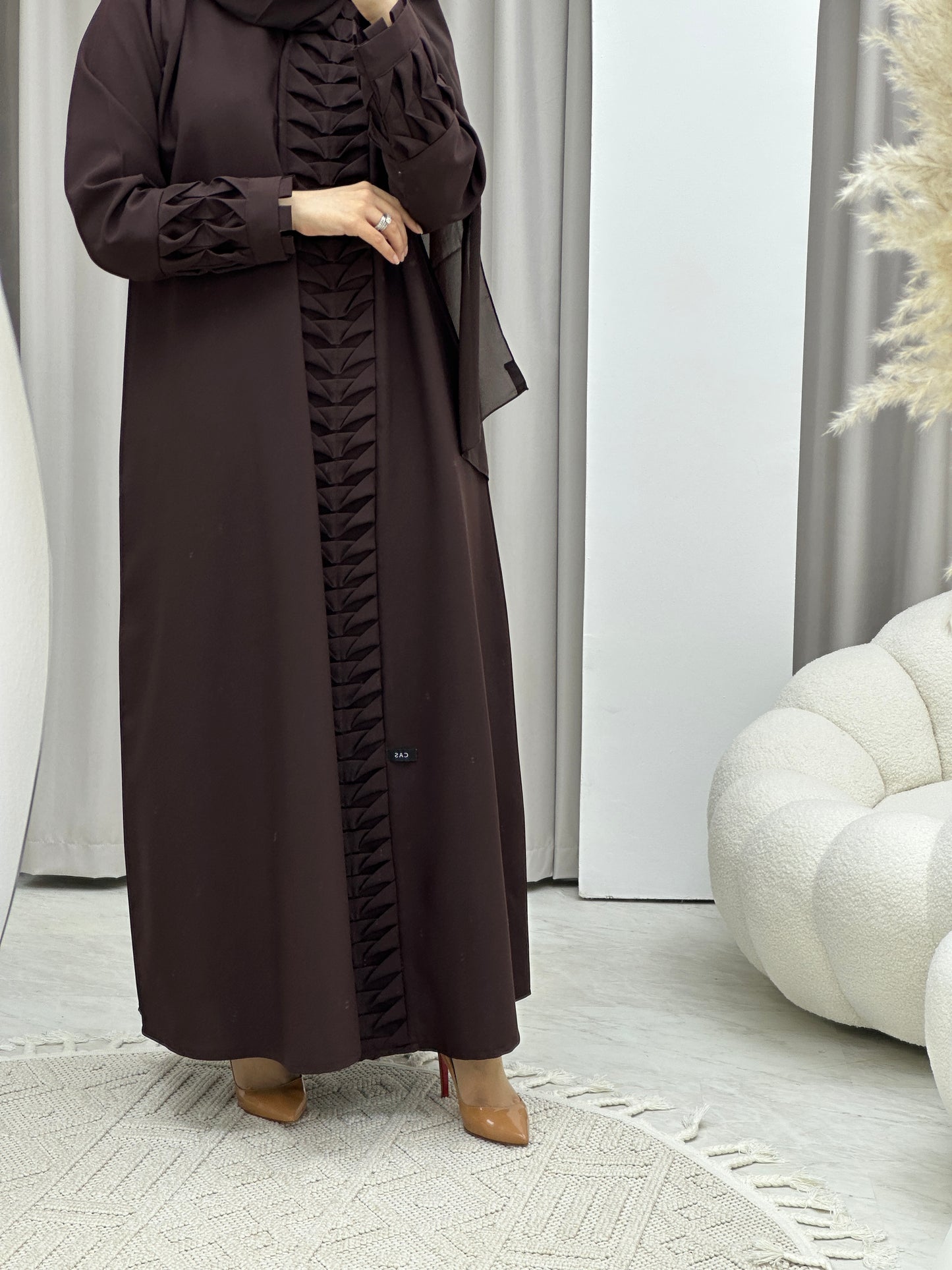 C Triangle Pleats Brown Abaya Set