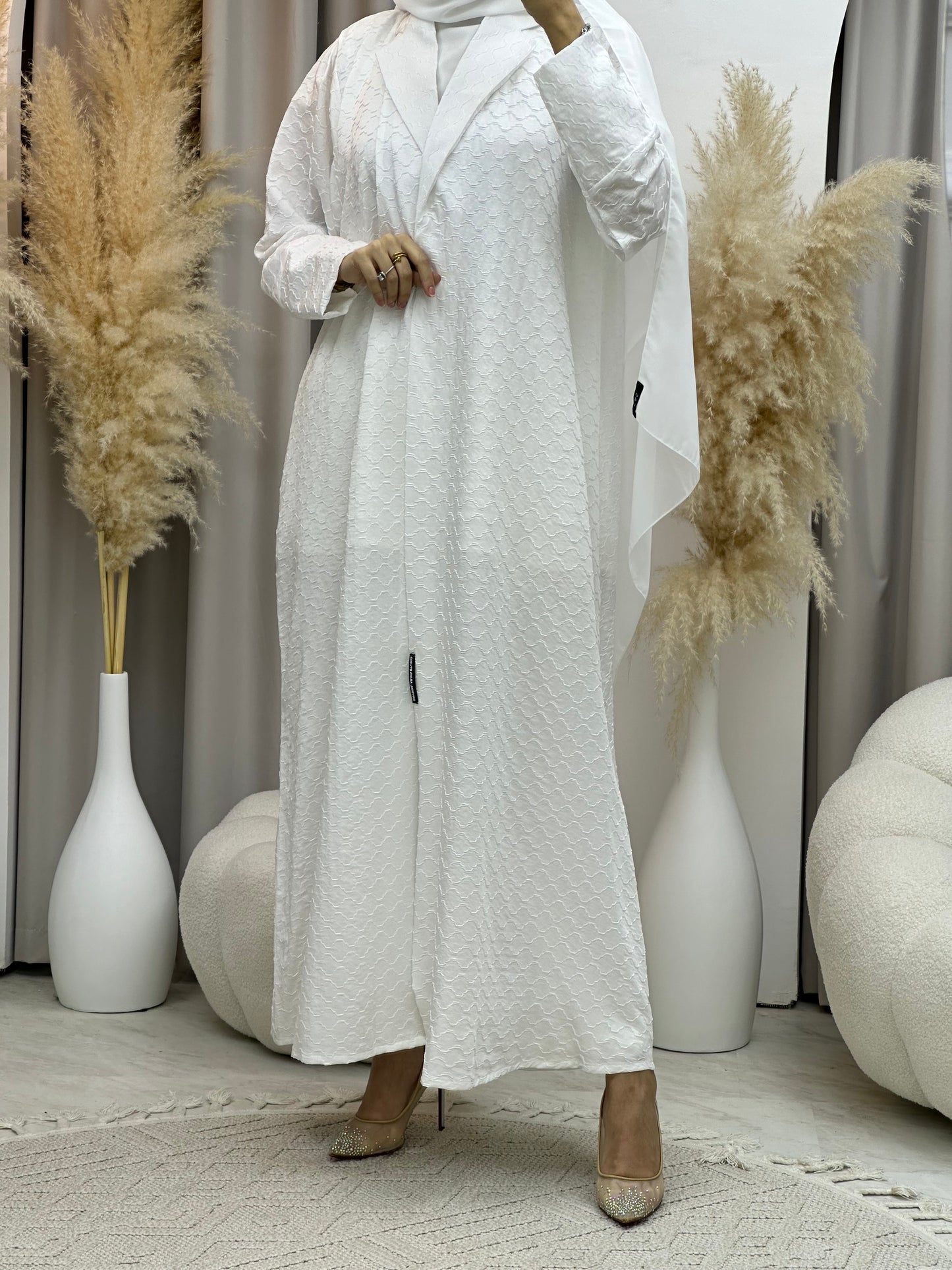 C RTW 0006-01 White Coat Silk Eid Abaya