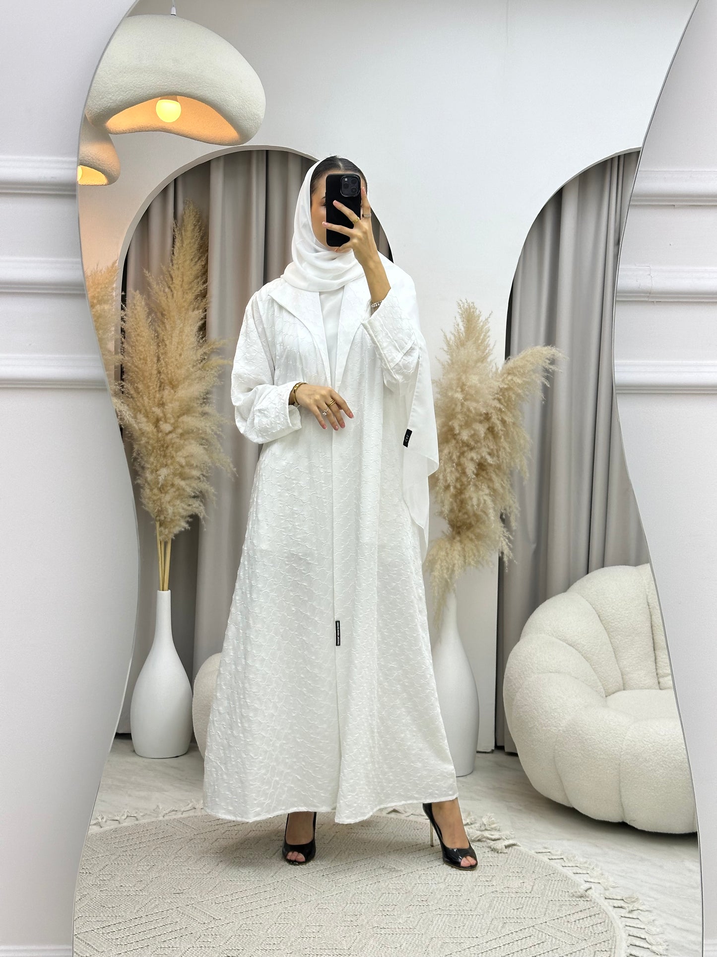 C 0007-06 White Coat Silk Eid Abaya 02