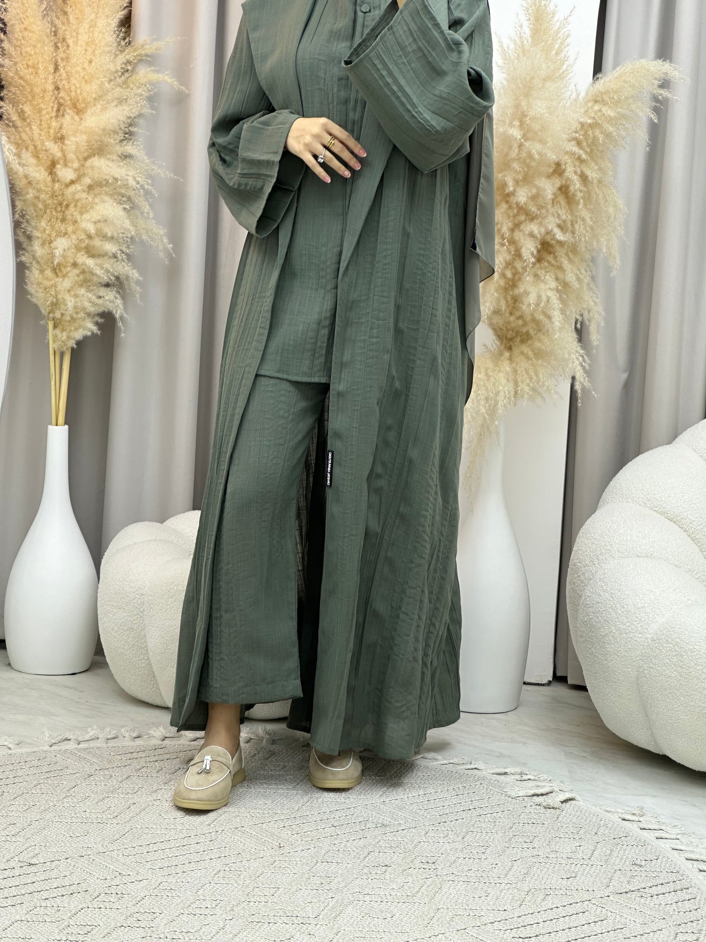 C 0008-06 Green Summer Pleated Linen Travel Set