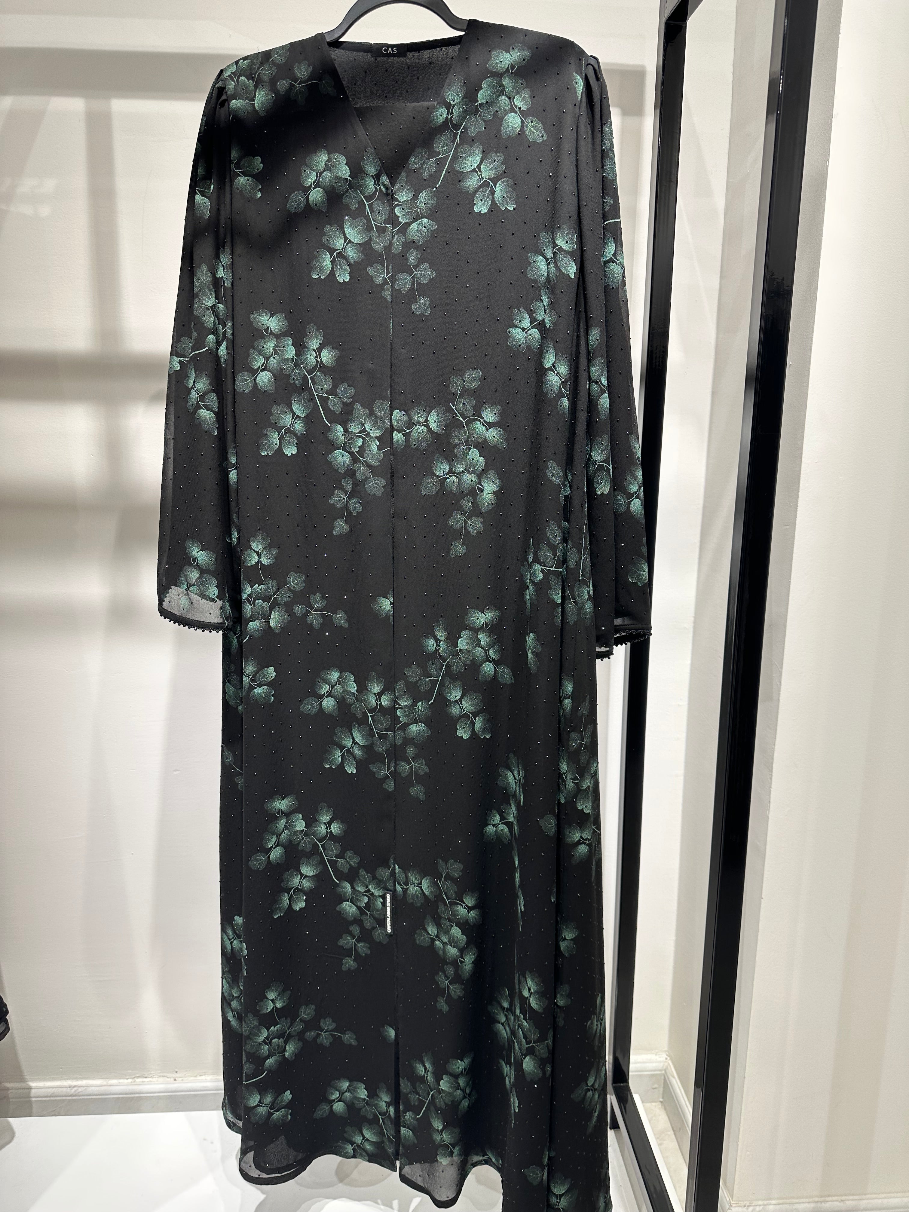 عباية مطبوعة بنقشة زنبق أسود C 1254
