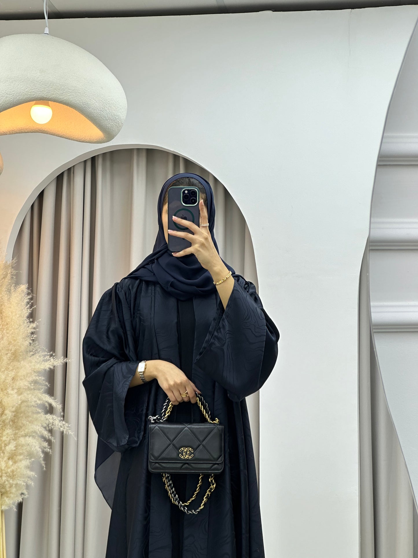 C 0219-04 Navy Blue Curves Abaya