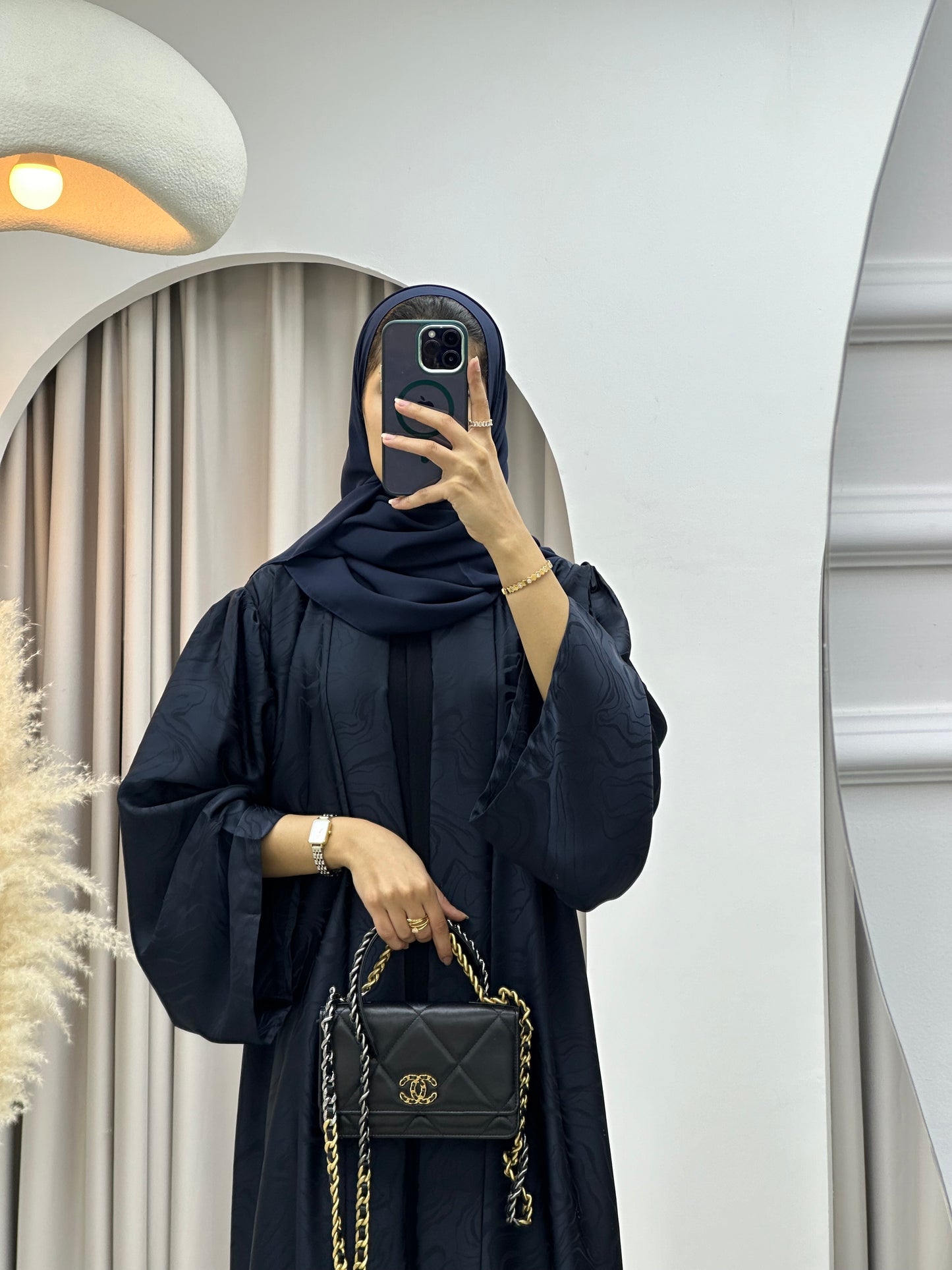 C 0219-04 Navy Blue Curves Abaya