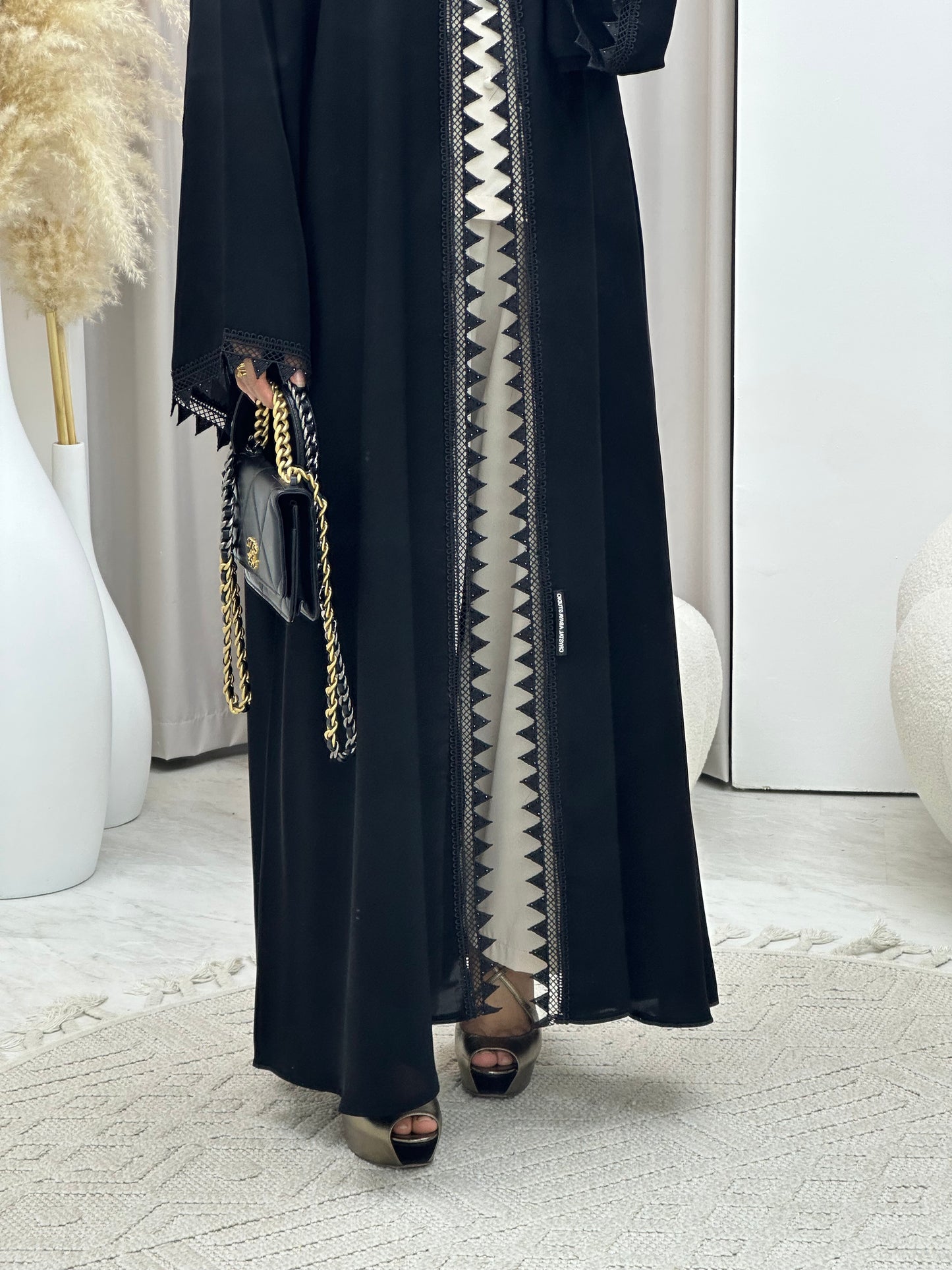 C 0410 Black Lace Abaya