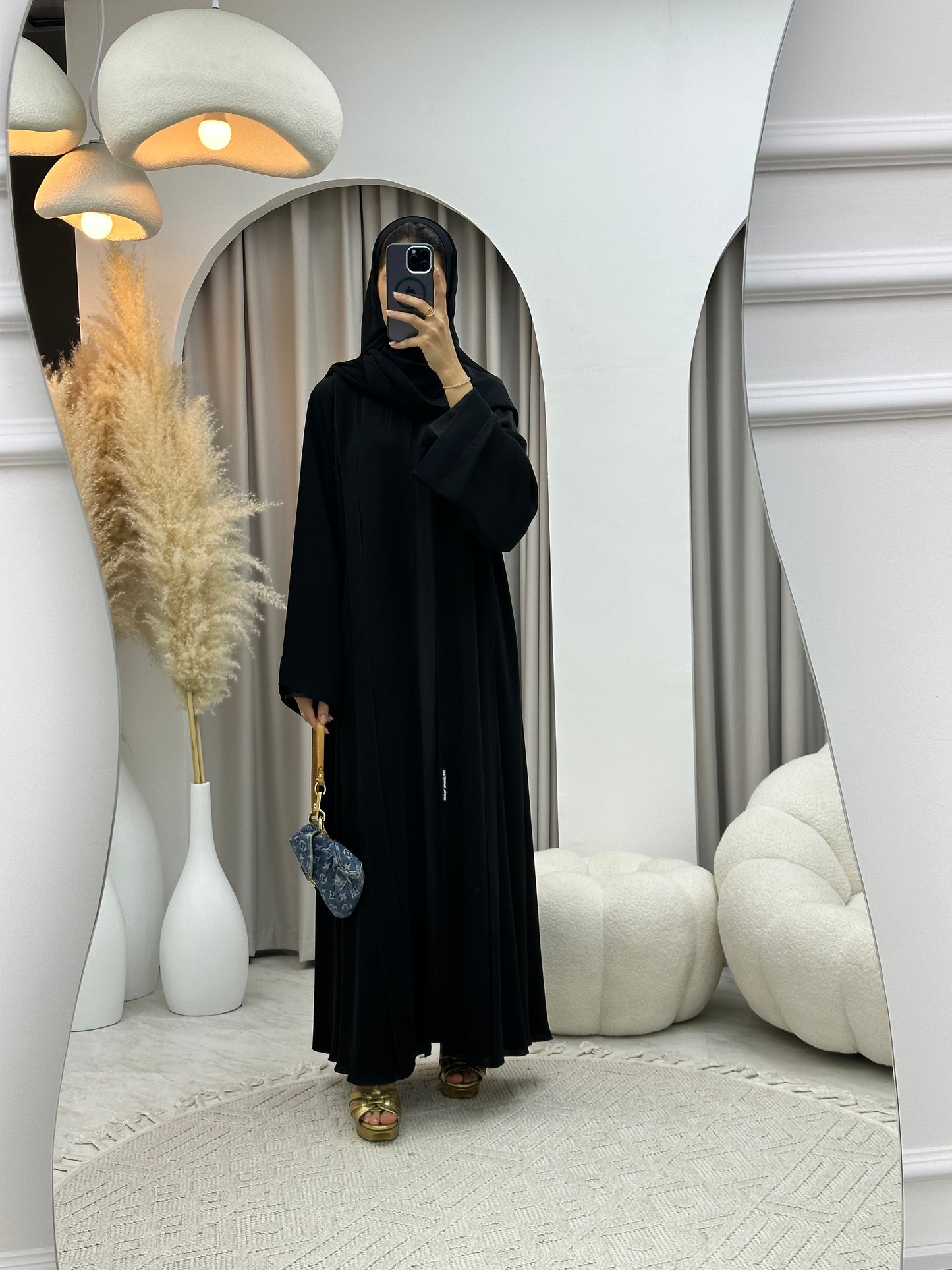 C 0225-01 Black Abaya