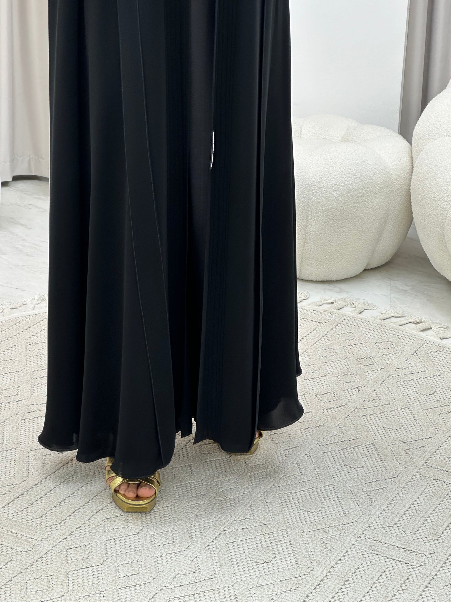 C 0225-01 Black Abaya