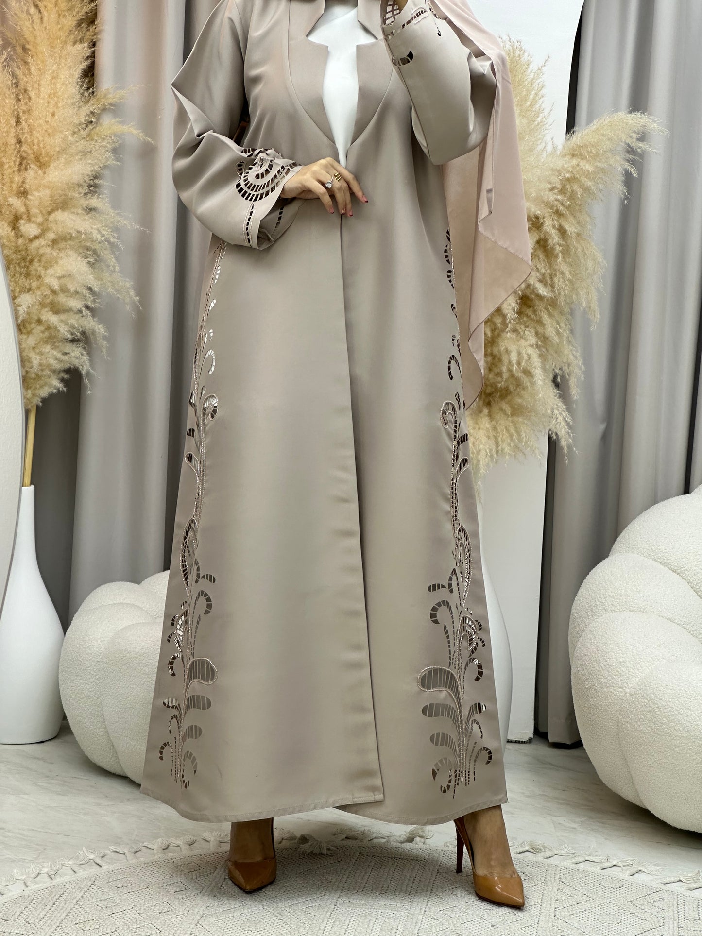 C RTW 0019 Beige Lasercut Eid Abaya