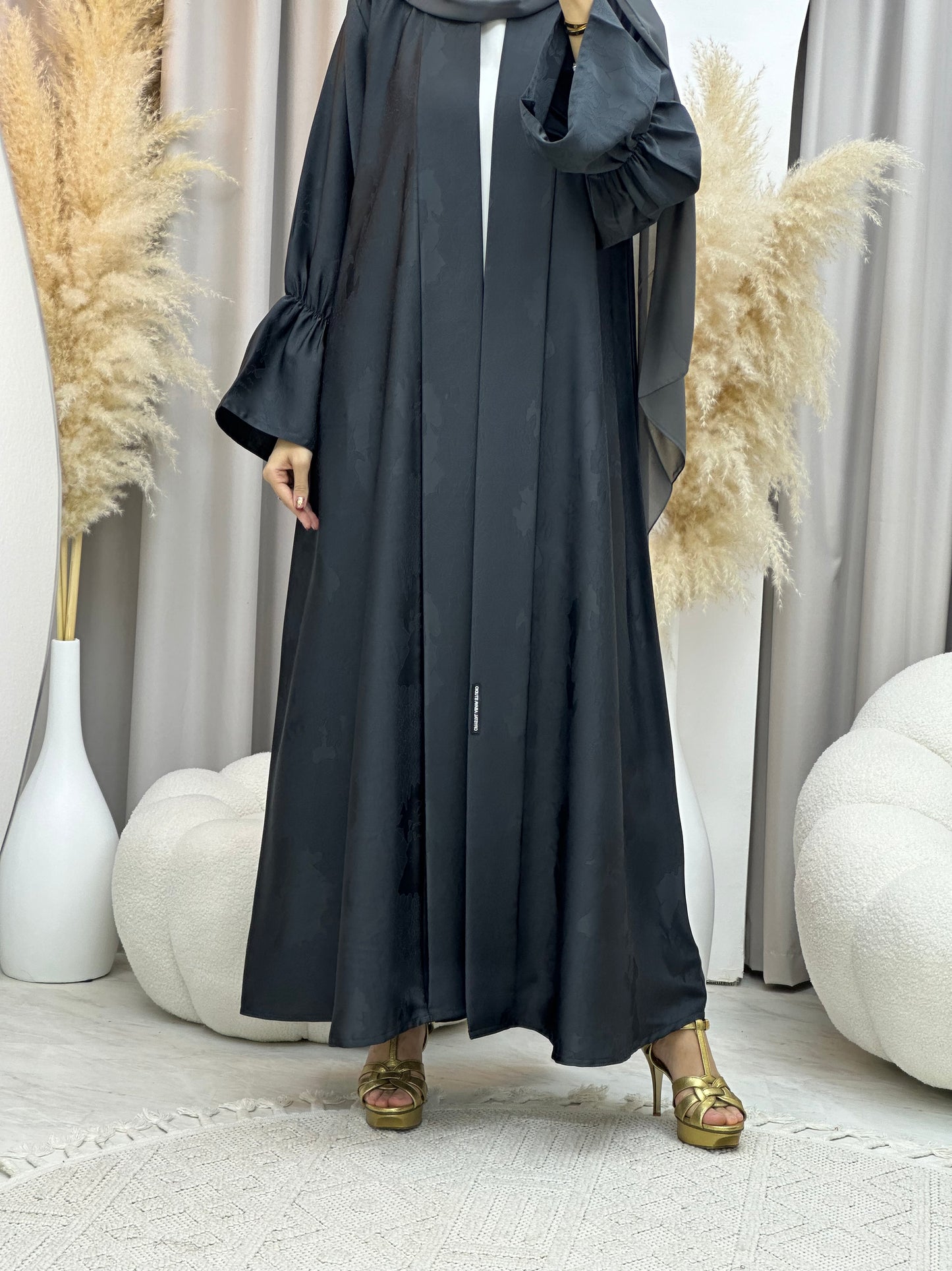 C 0020-01 Grey Floral Eid Abaya