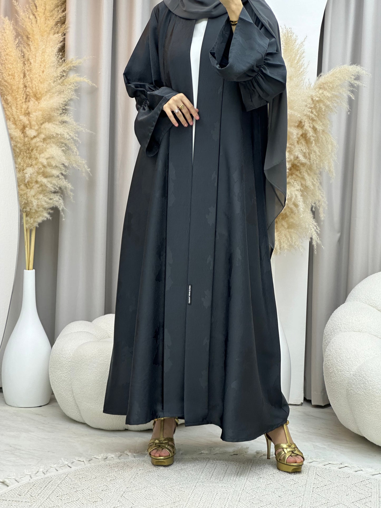 C 0020-01 Grey Floral Eid Abaya