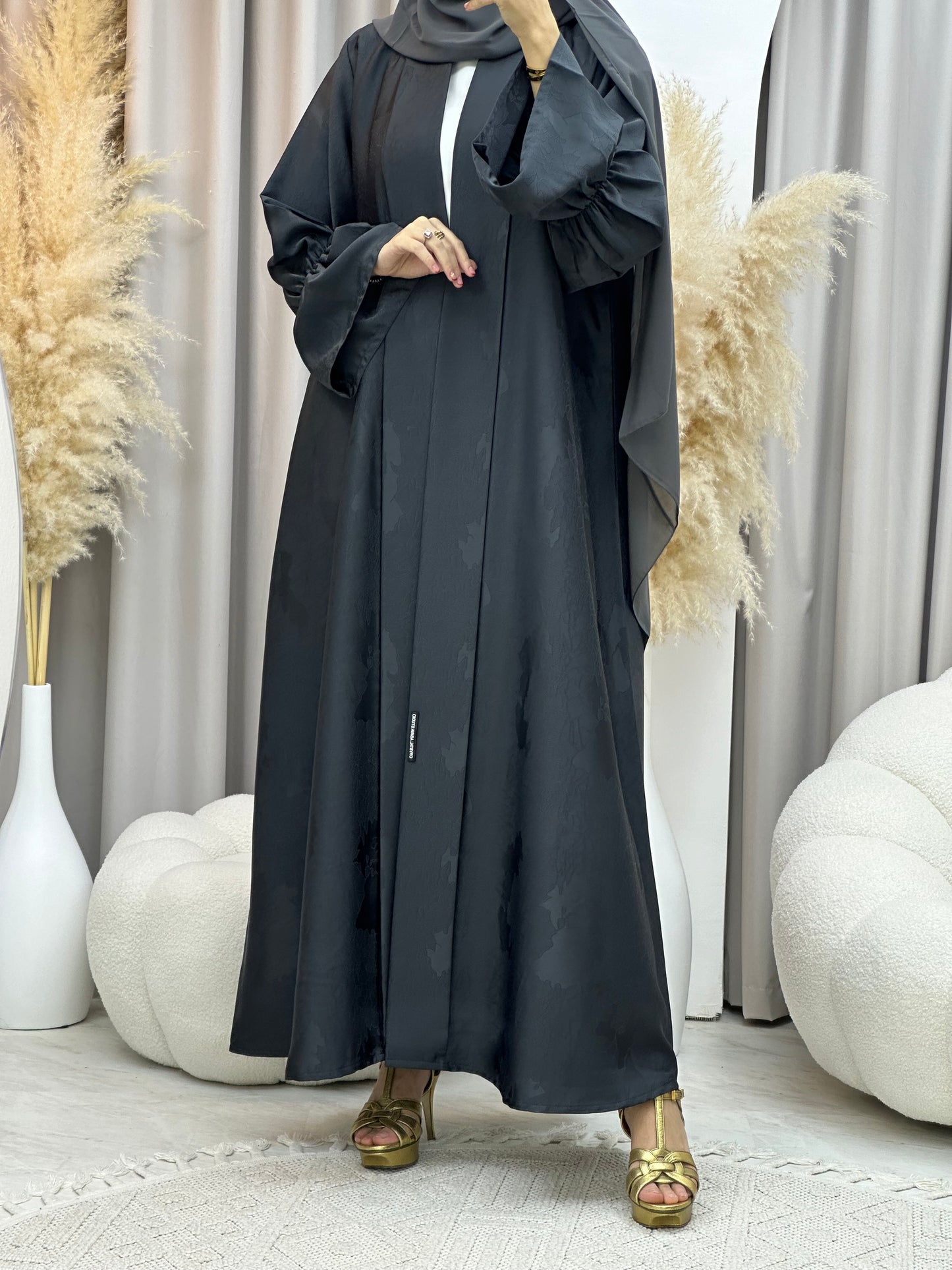 C 0020-01 Grey Floral Eid Abaya