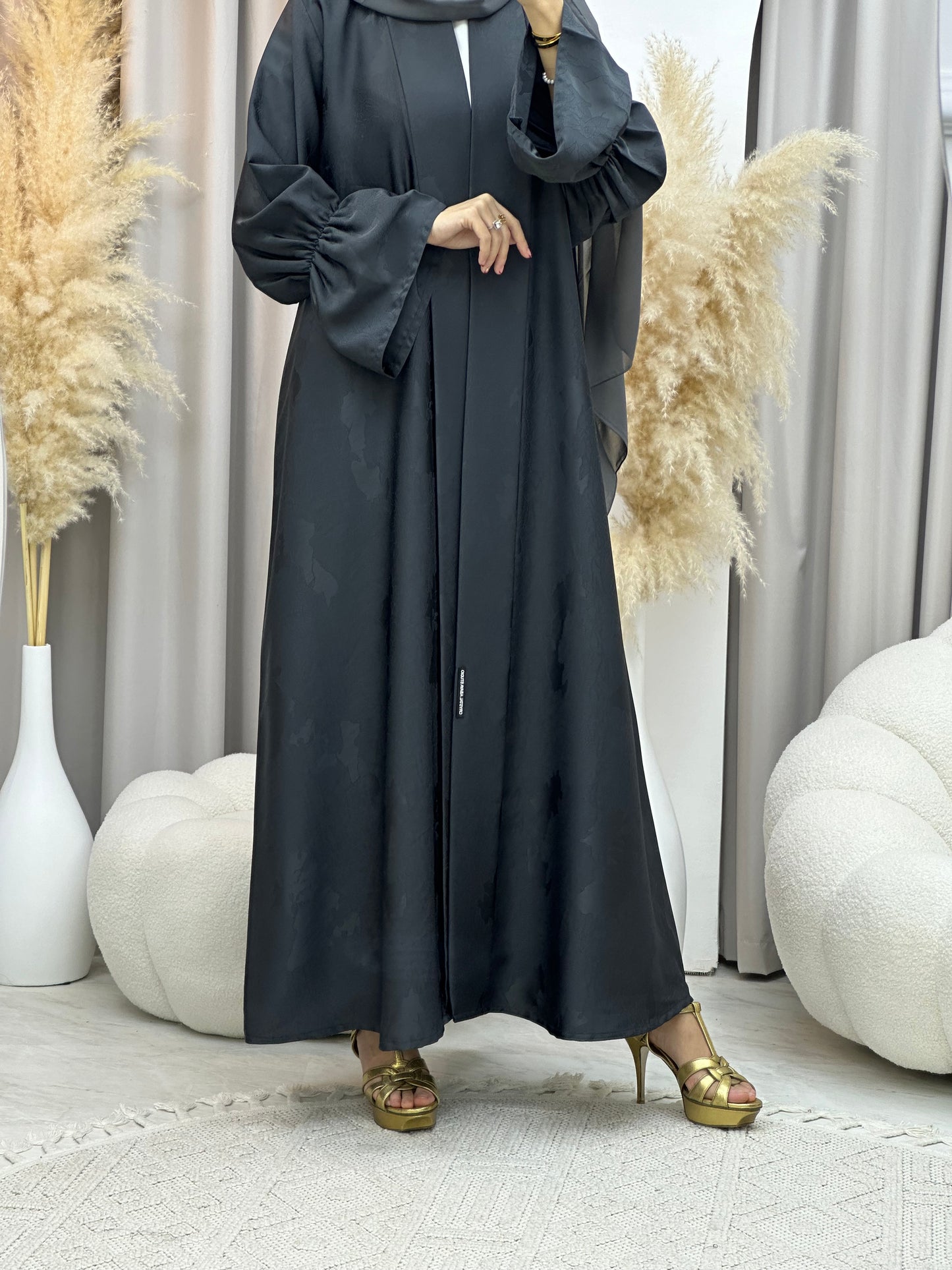 C 0020-01 Grey Floral Eid Abaya