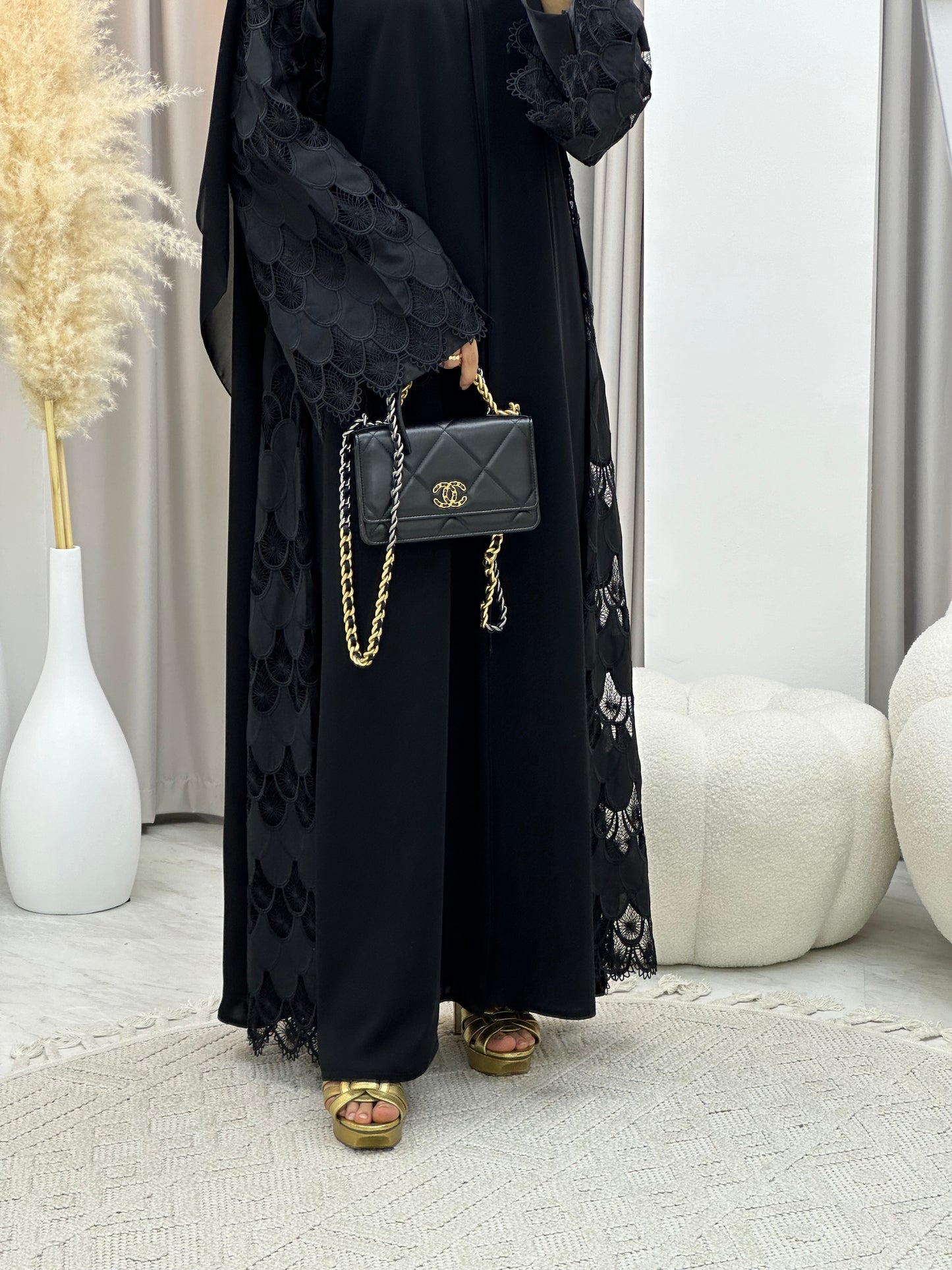 C 0223-01 Black Lace Abaya