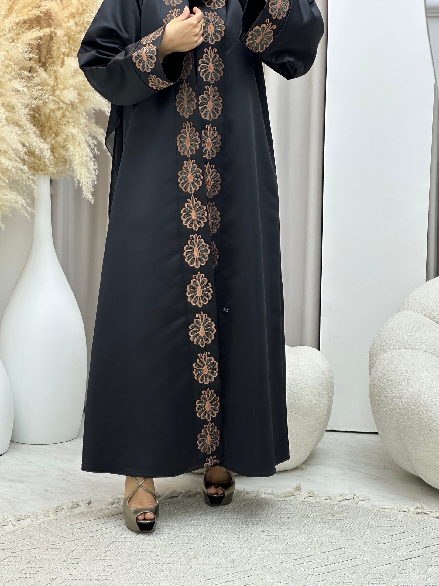 C 0428 Black Embroidery Abaya