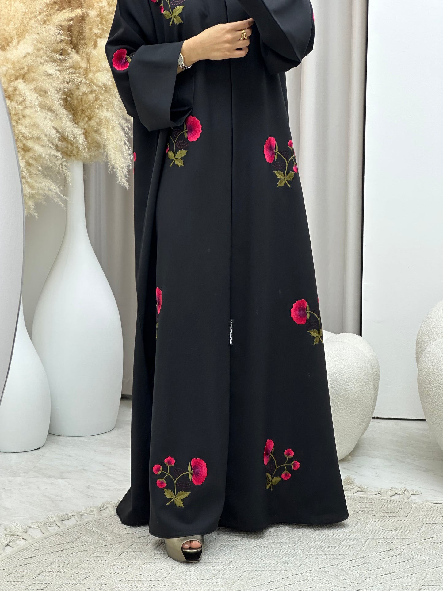 C 0434 Black Pink Floral Abaya