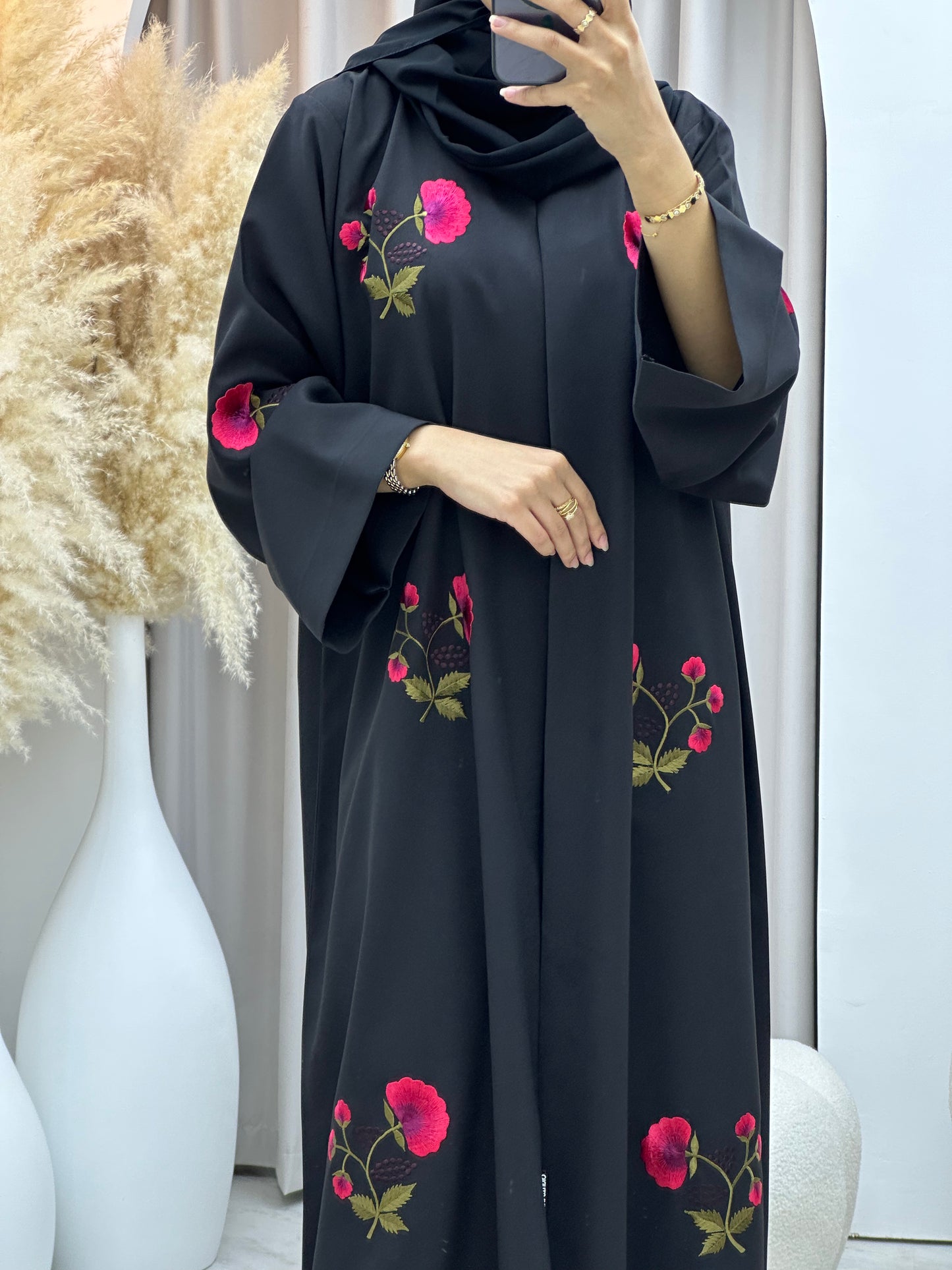 C 0434 Black Pink Floral Abaya