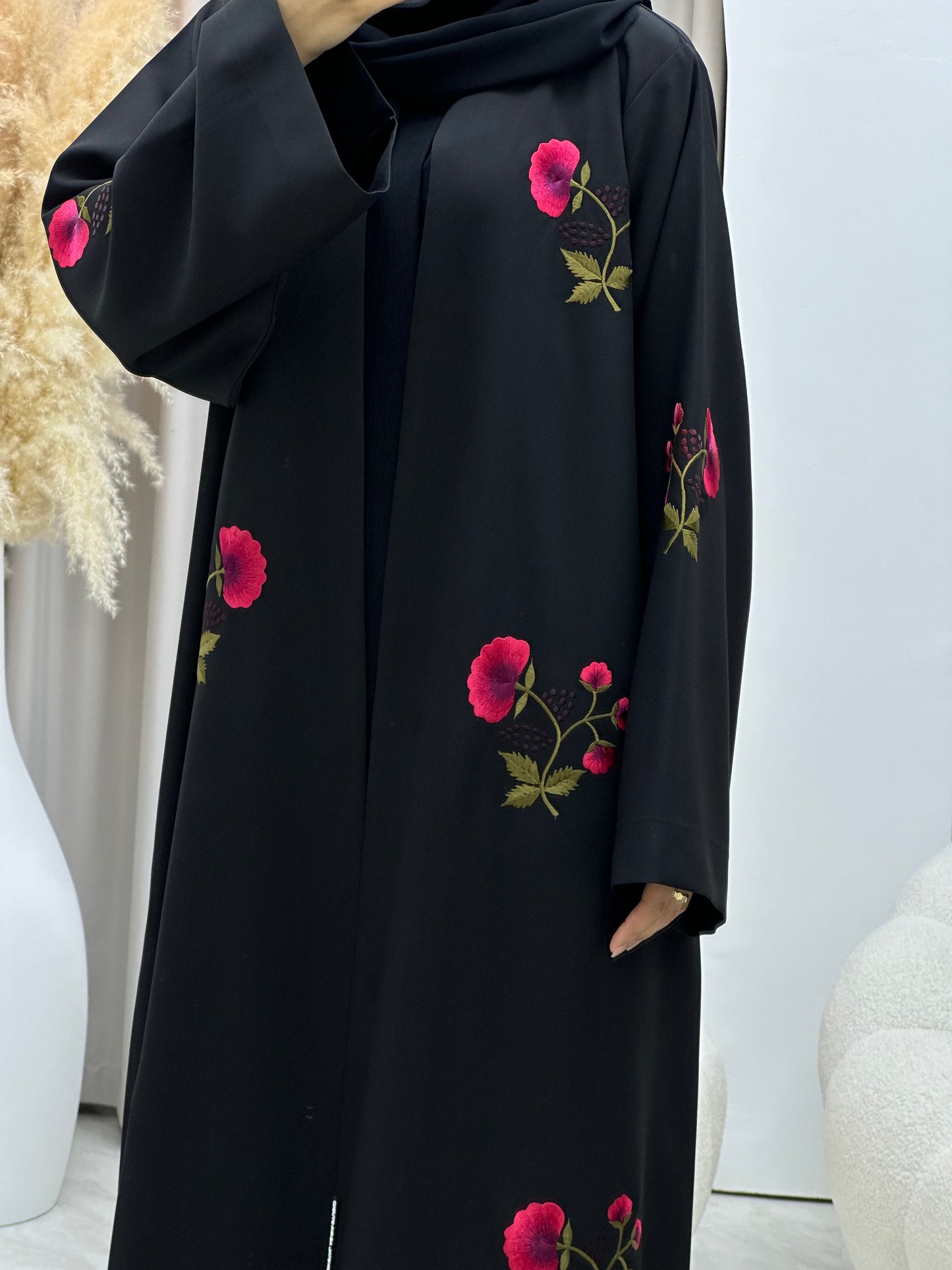 C 0434 Black Pink Floral Abaya