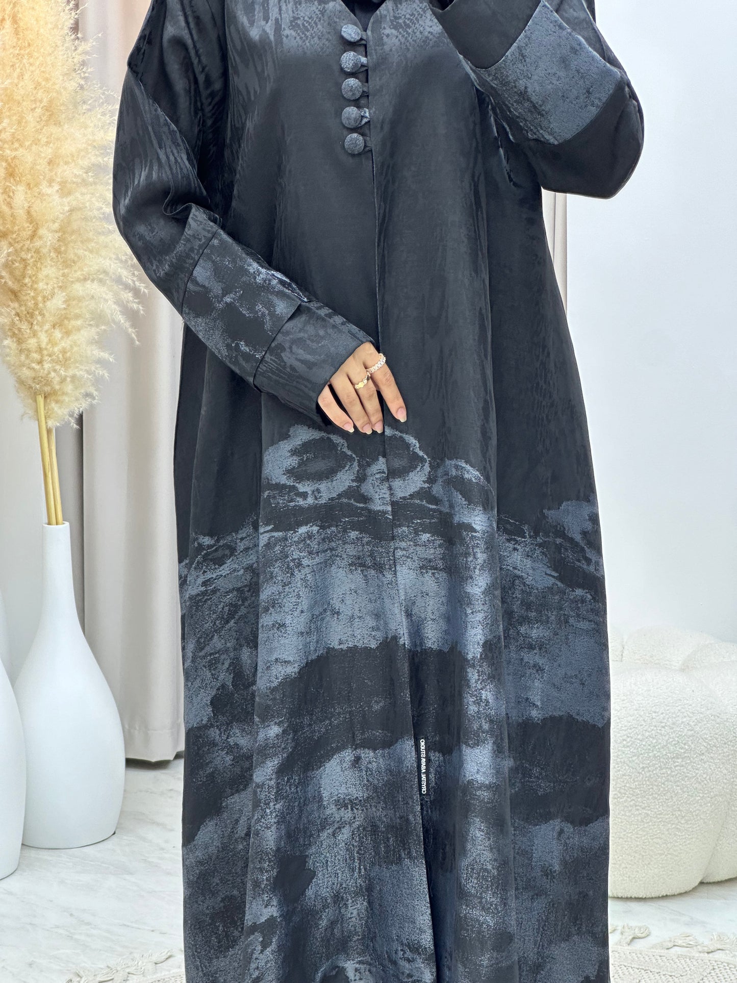 C 0227 Grey Kloosh Abaya