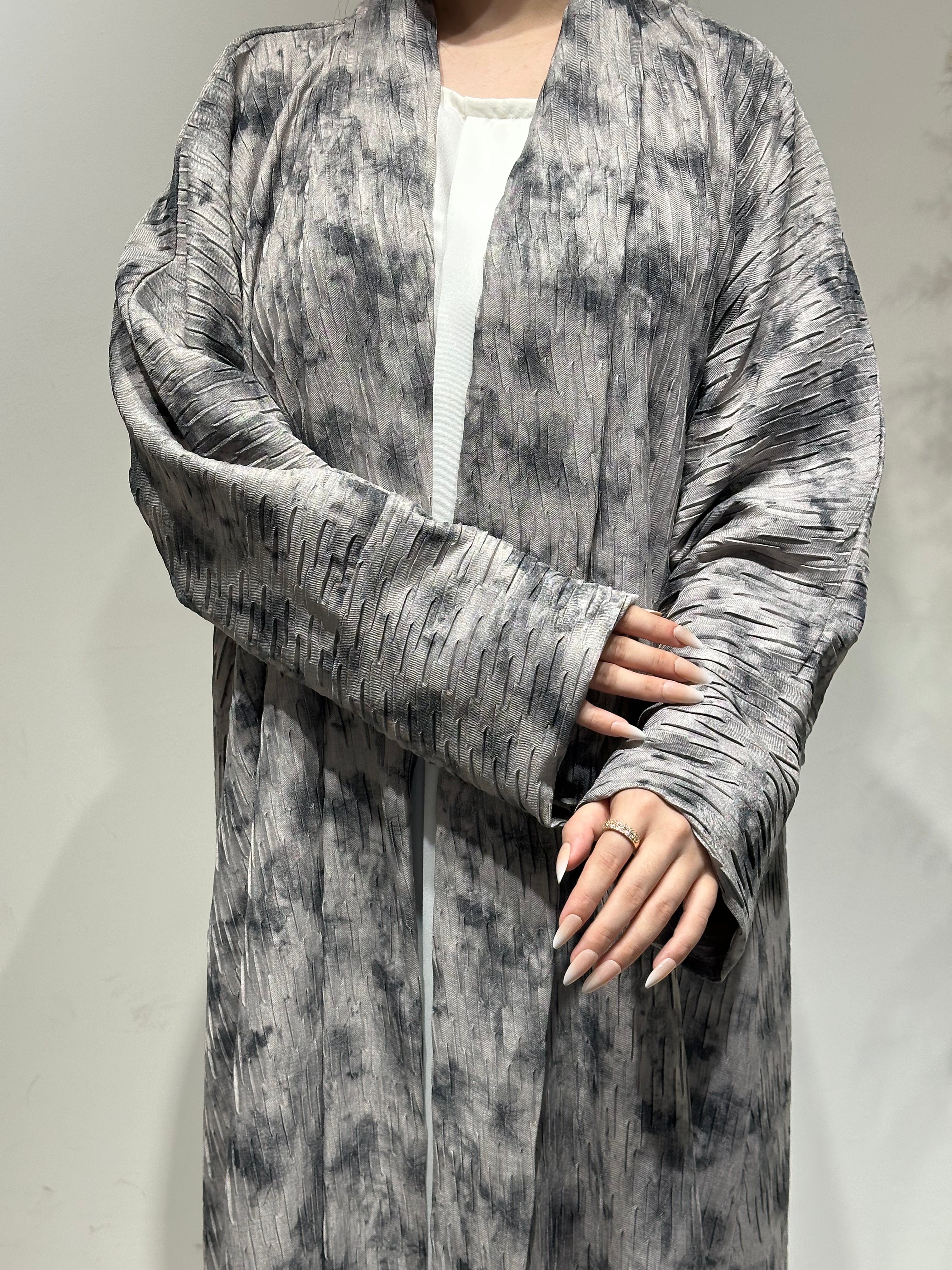 عباية بيج داكنة C 1606-04