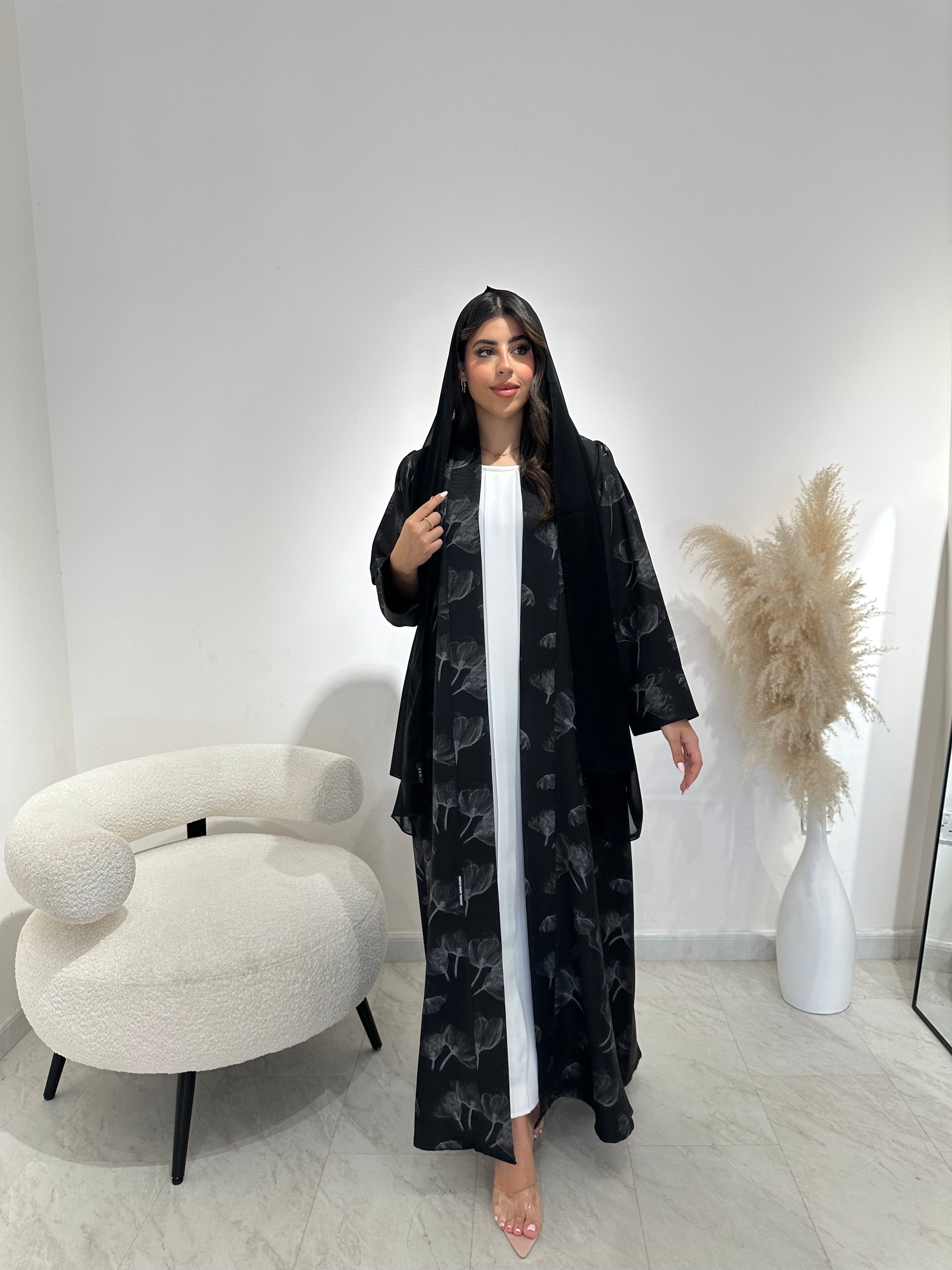 C 1413-01 Black Floral Printed Abaya