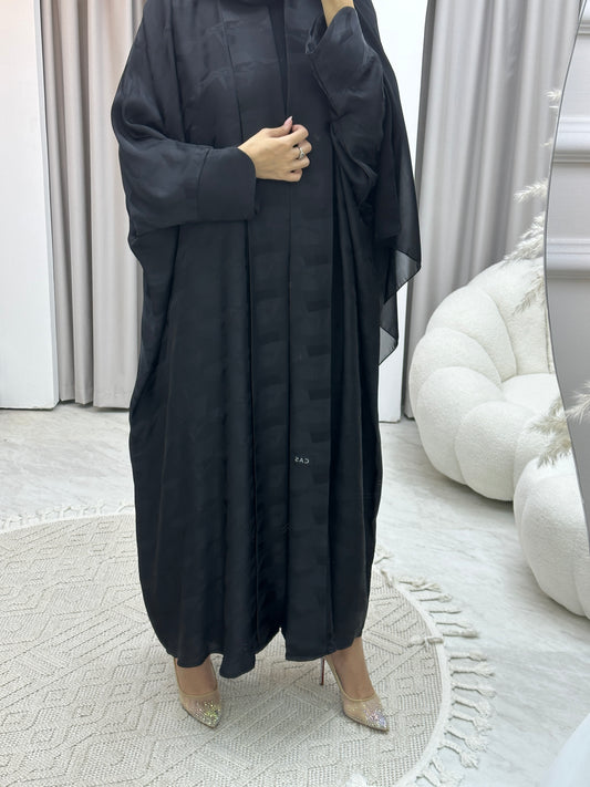 C Triangle Geometric Black Bisht Abaya