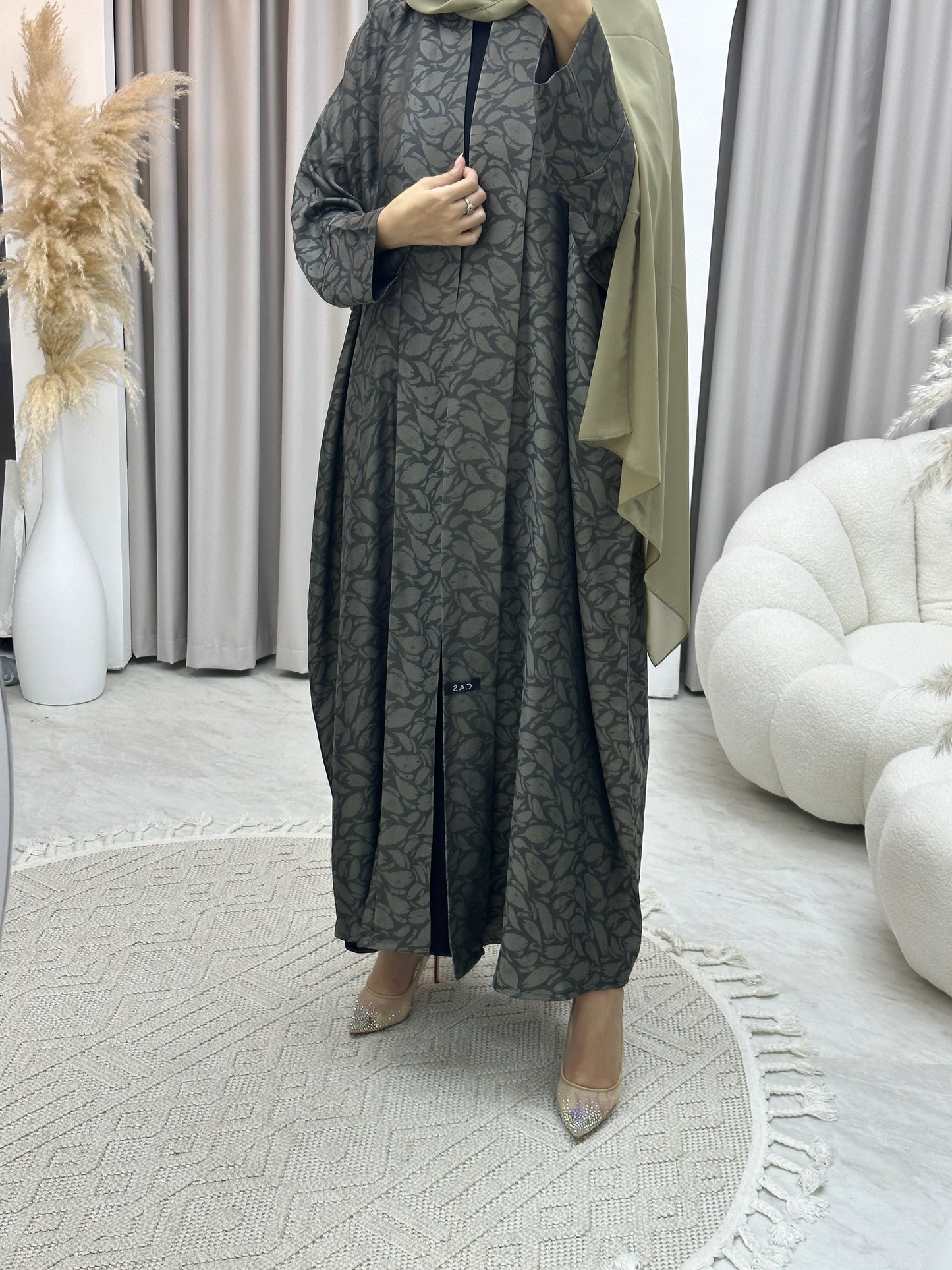 C Leaf Print Beige Bisht Abaya