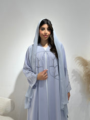 عباية مطبوعة بنقشة زنبق أسود C 1254