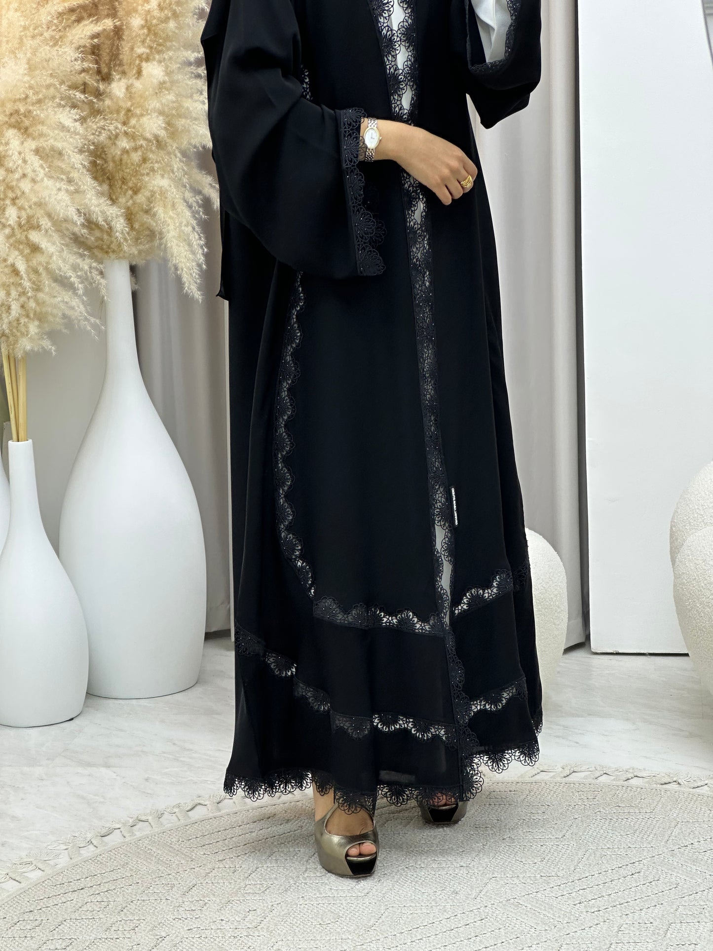 C 0441 Black Classic Lace Abaya